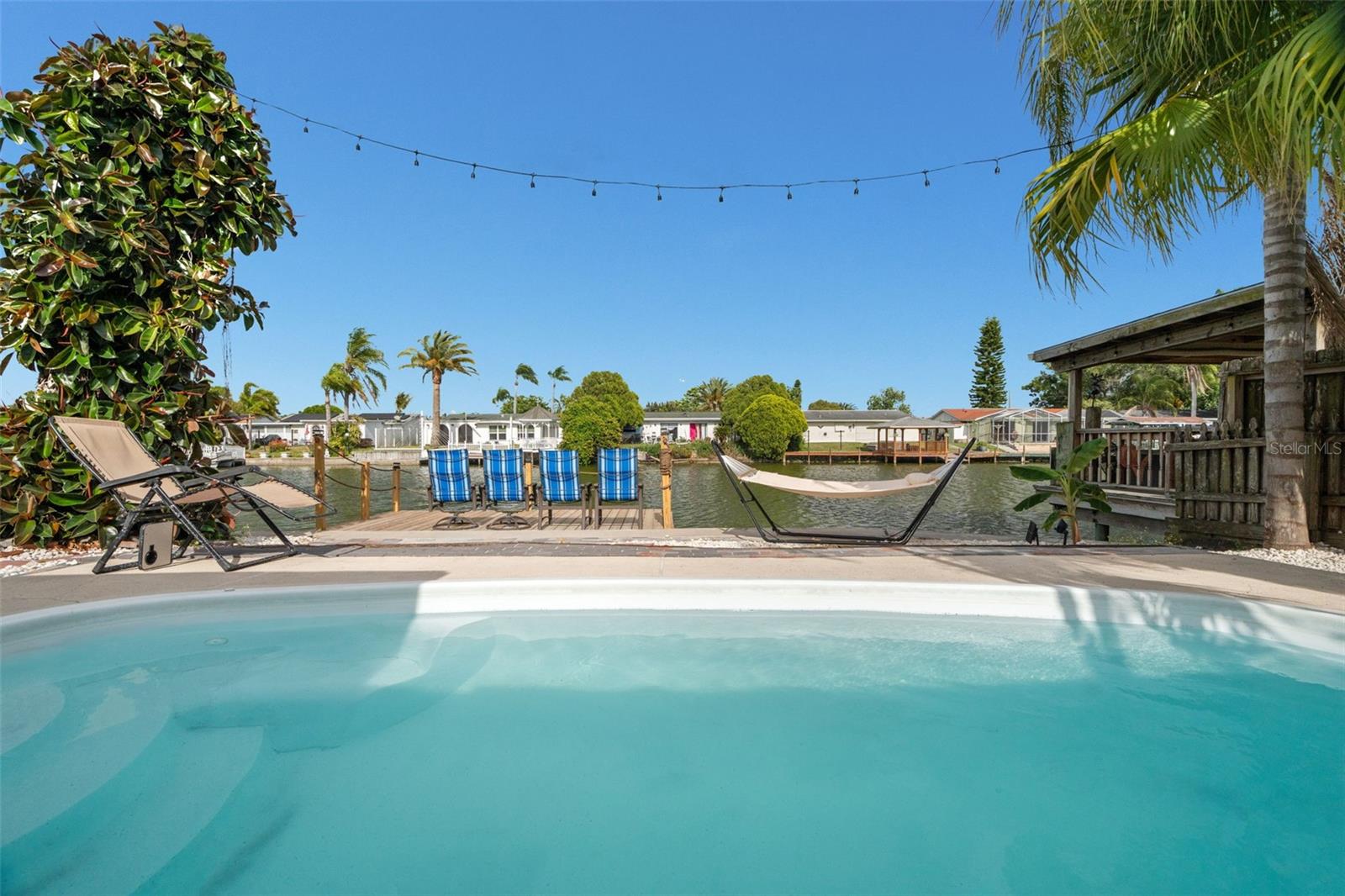 ALOHA GARDENS - Residential