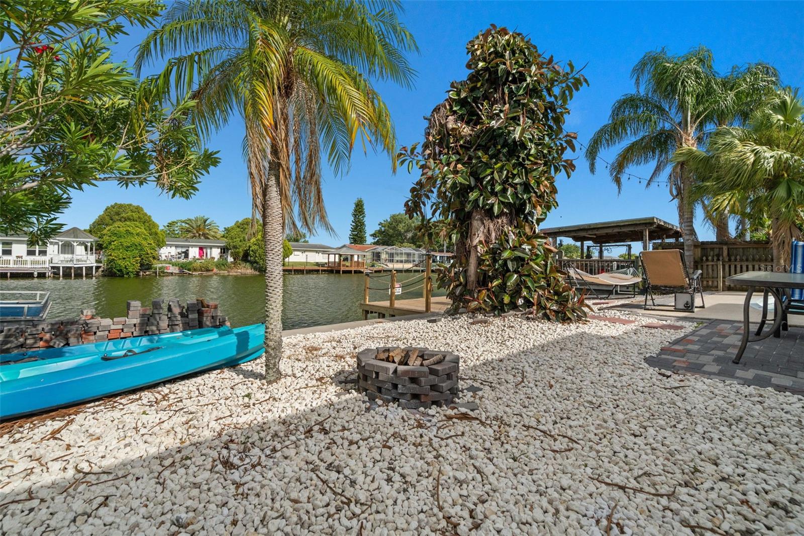 ALOHA GARDENS - Residential