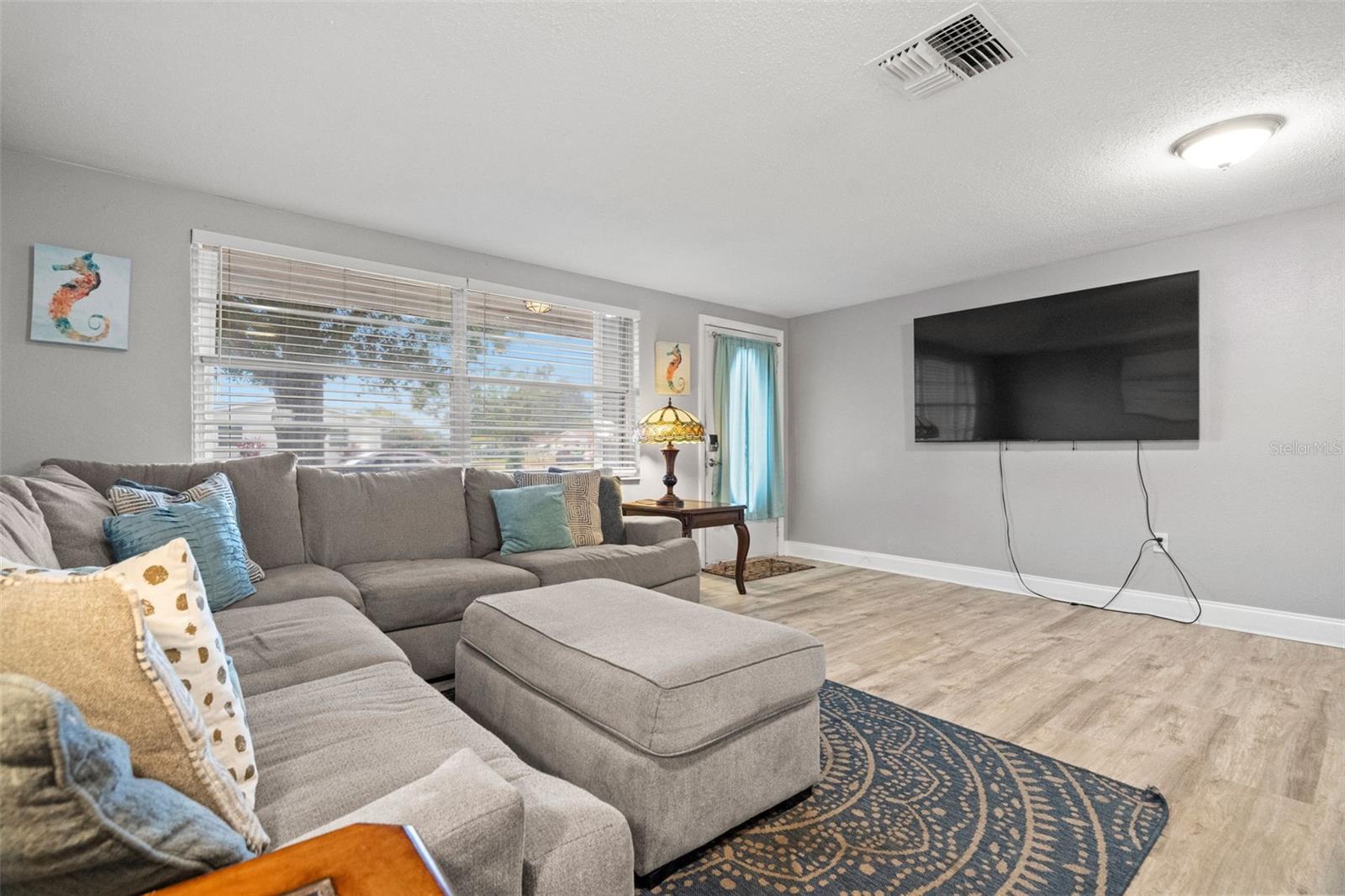 ALOHA GARDENS - Residential