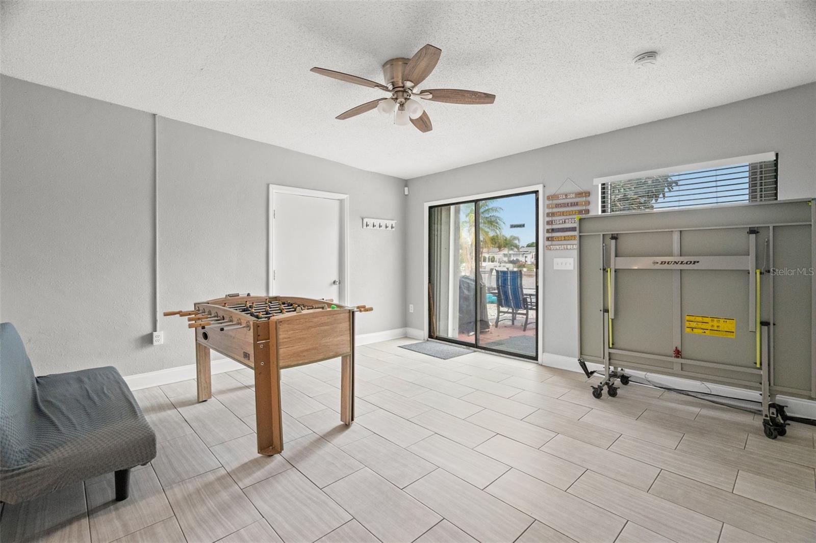 ALOHA GARDENS - Residential