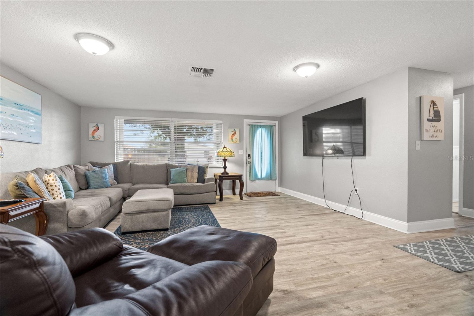 ALOHA GARDENS - Residential