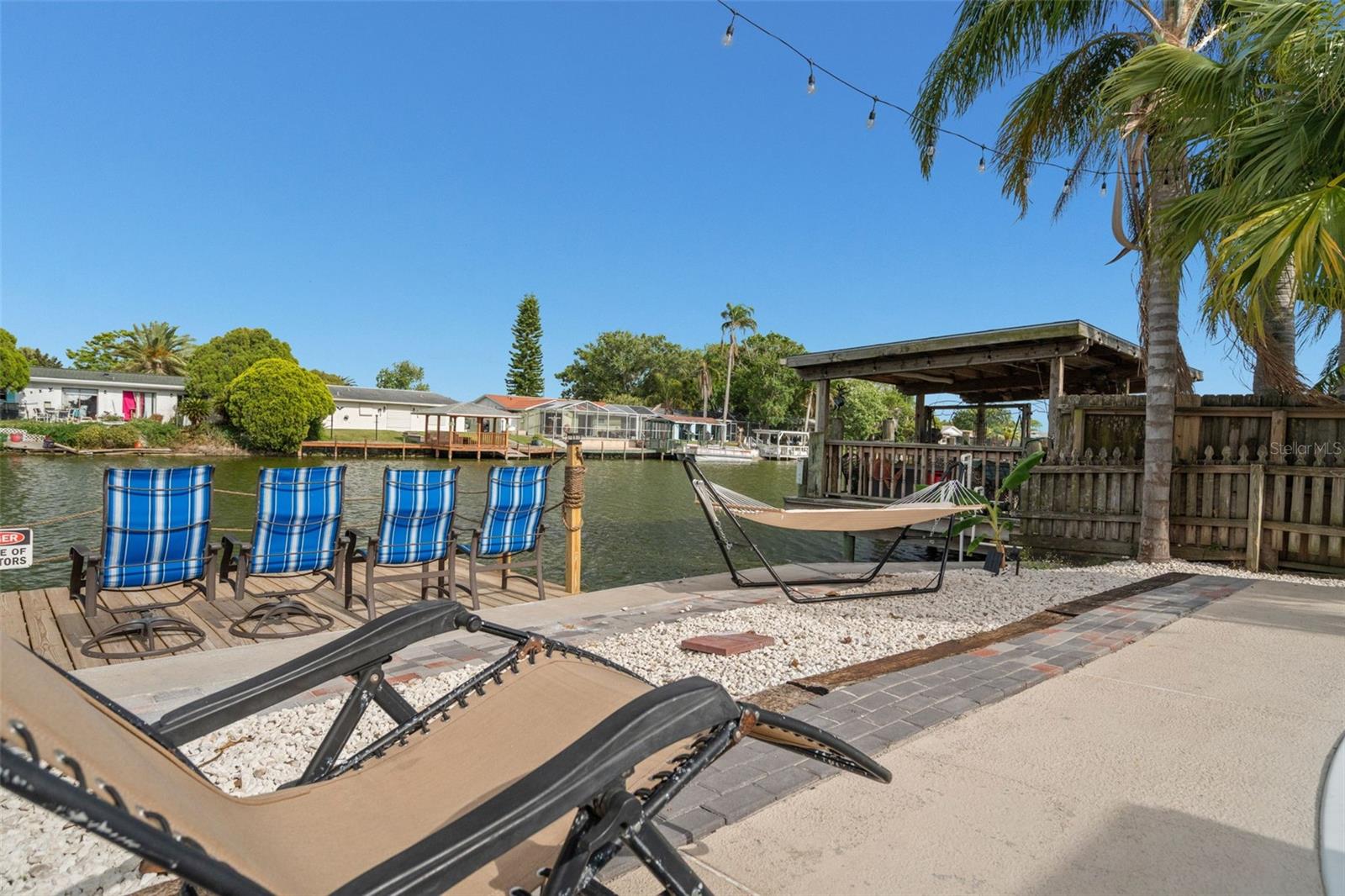 ALOHA GARDENS - Residential