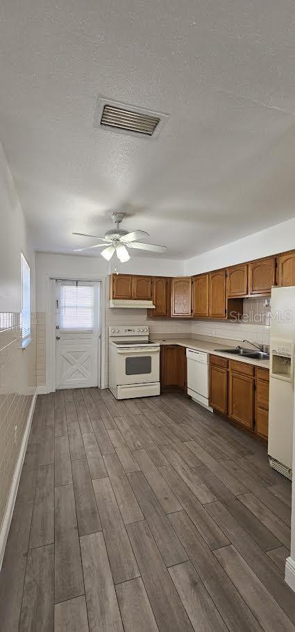 ALCONA ESTATES - Residential Lease