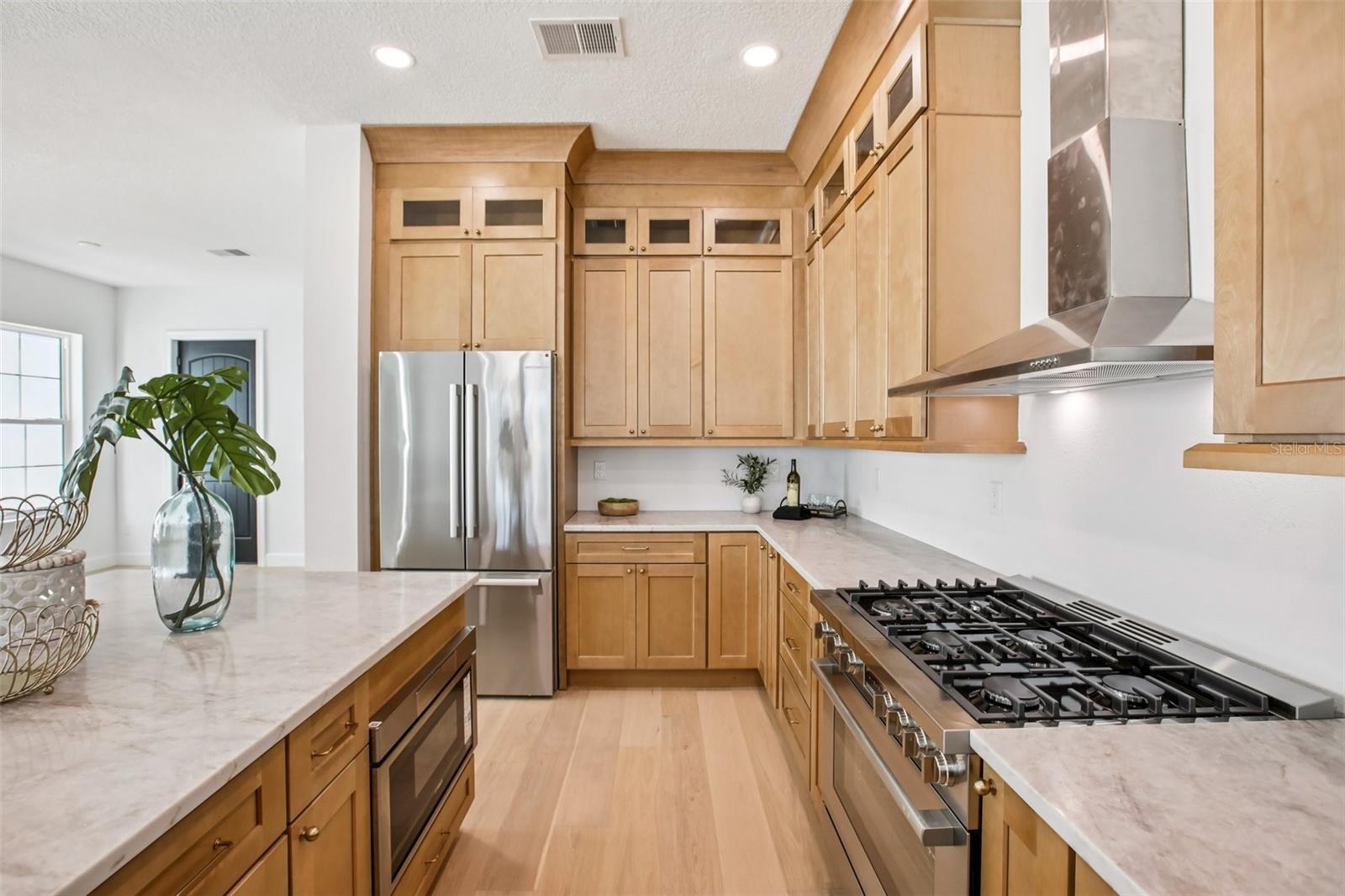 SNELL ISLE SHORES - Residential