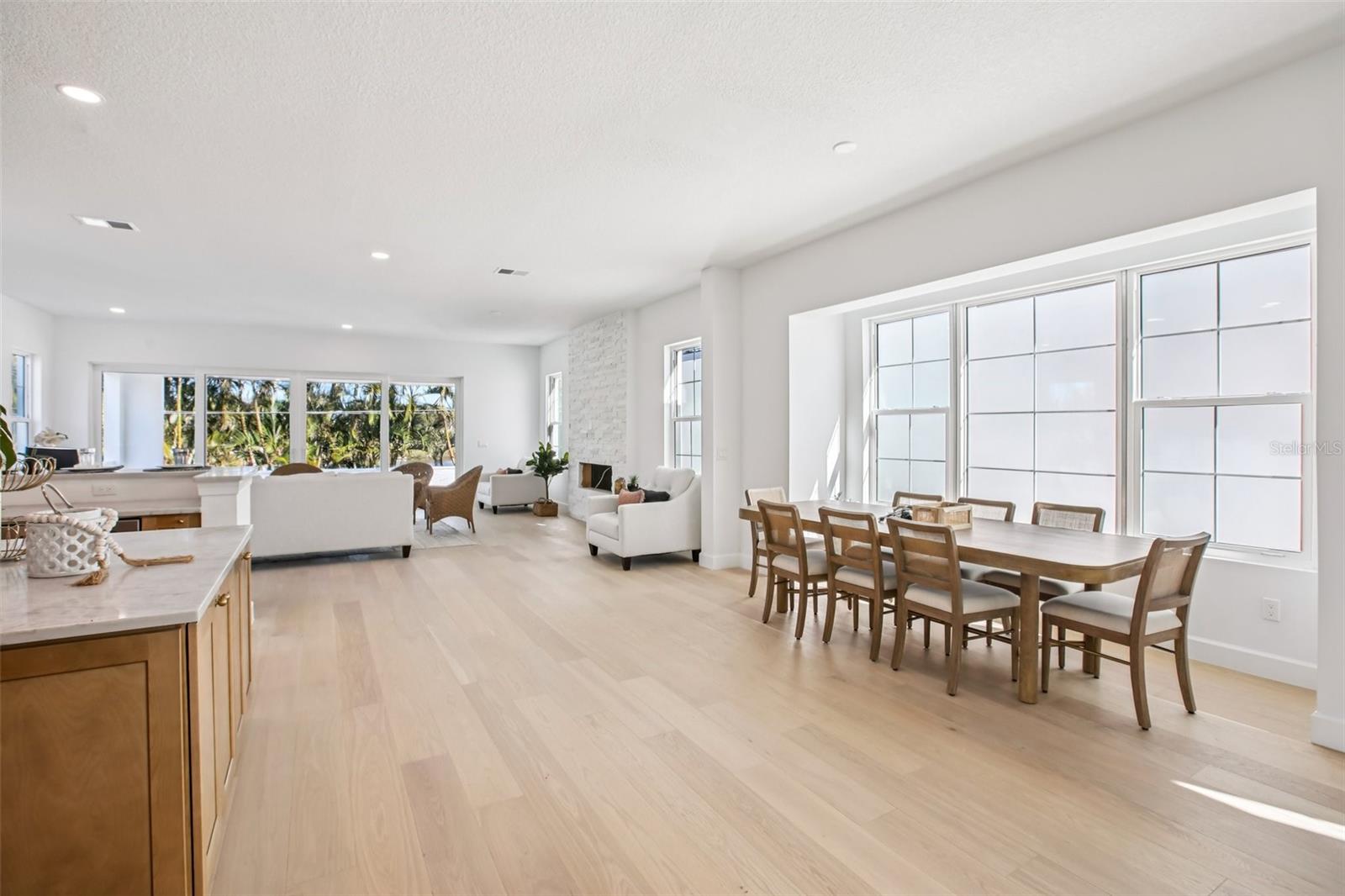 SNELL ISLE SHORES - Residential