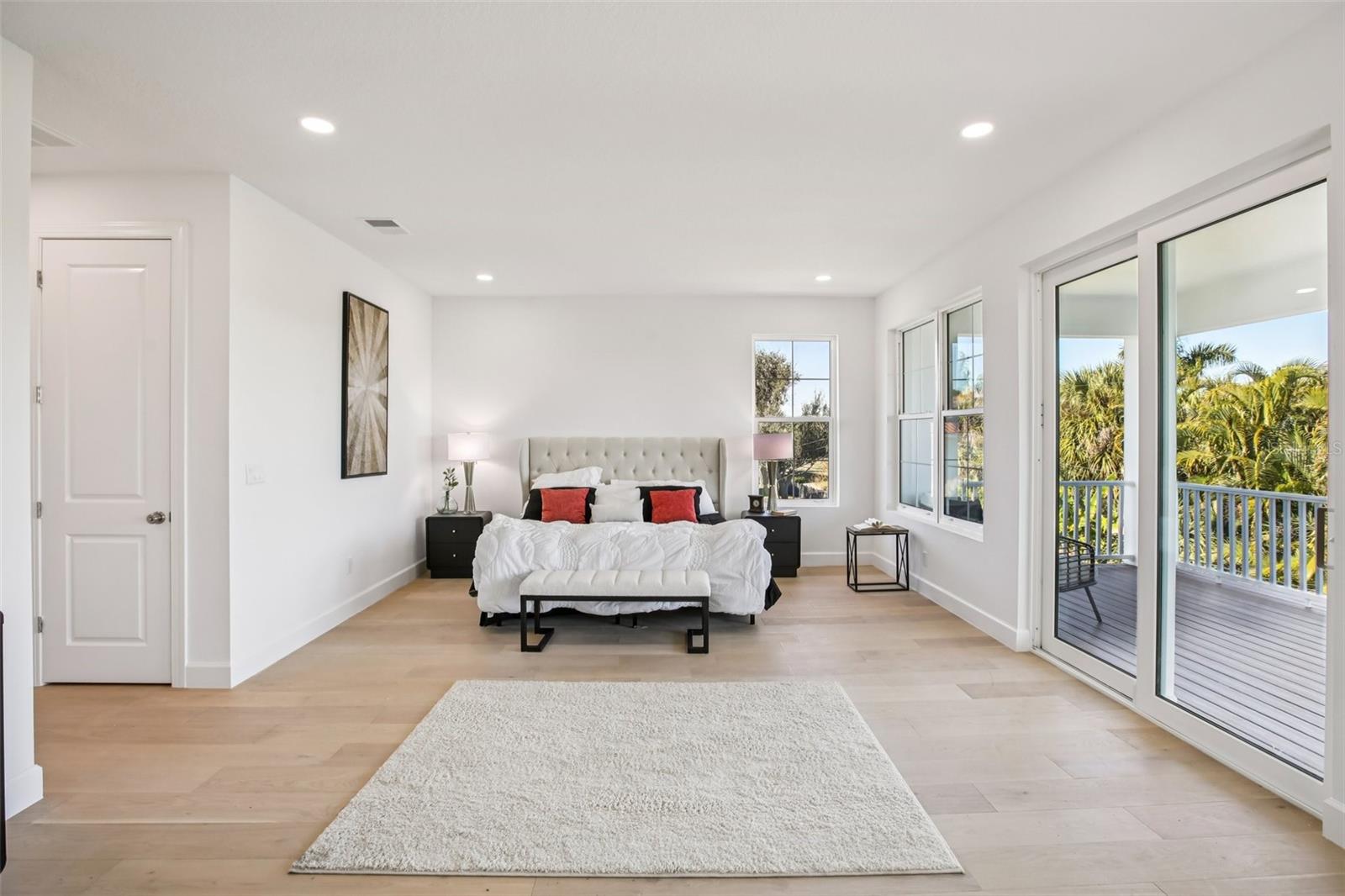 SNELL ISLE SHORES - Residential