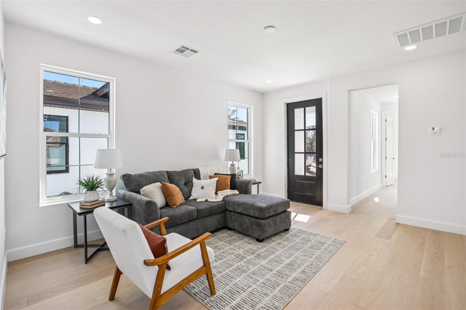 SNELL ISLE SHORES - Residential