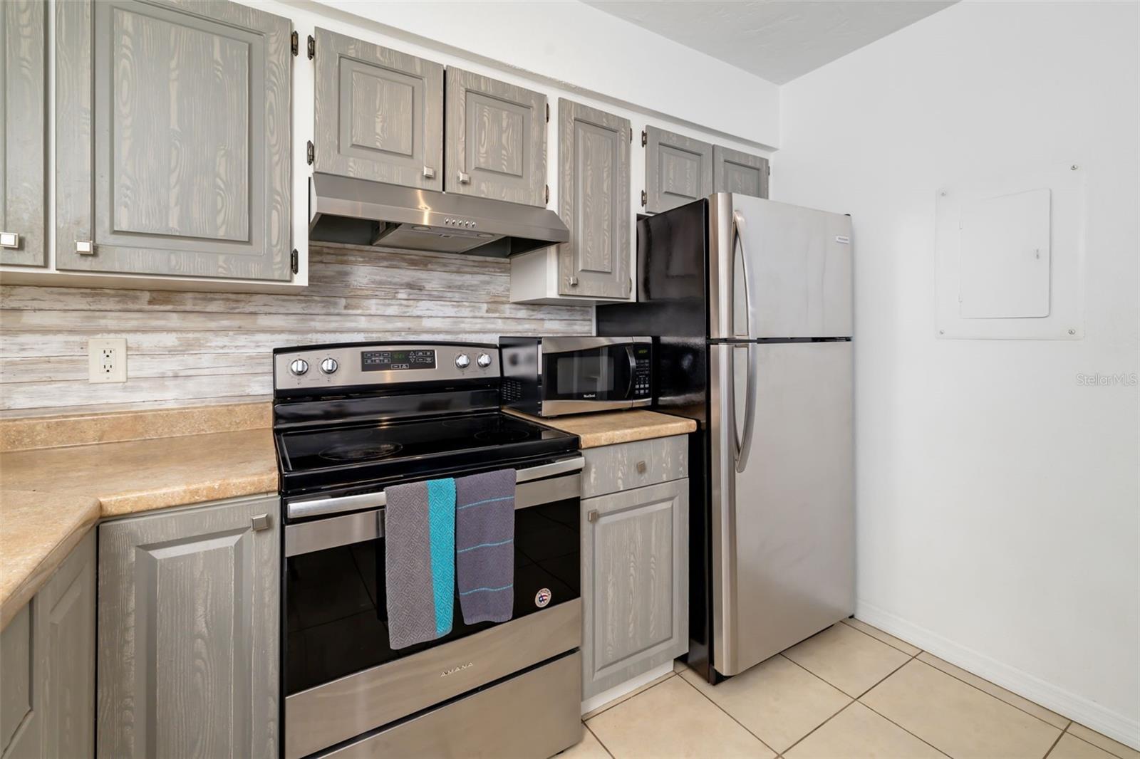 GROVE PARK - Residential Income