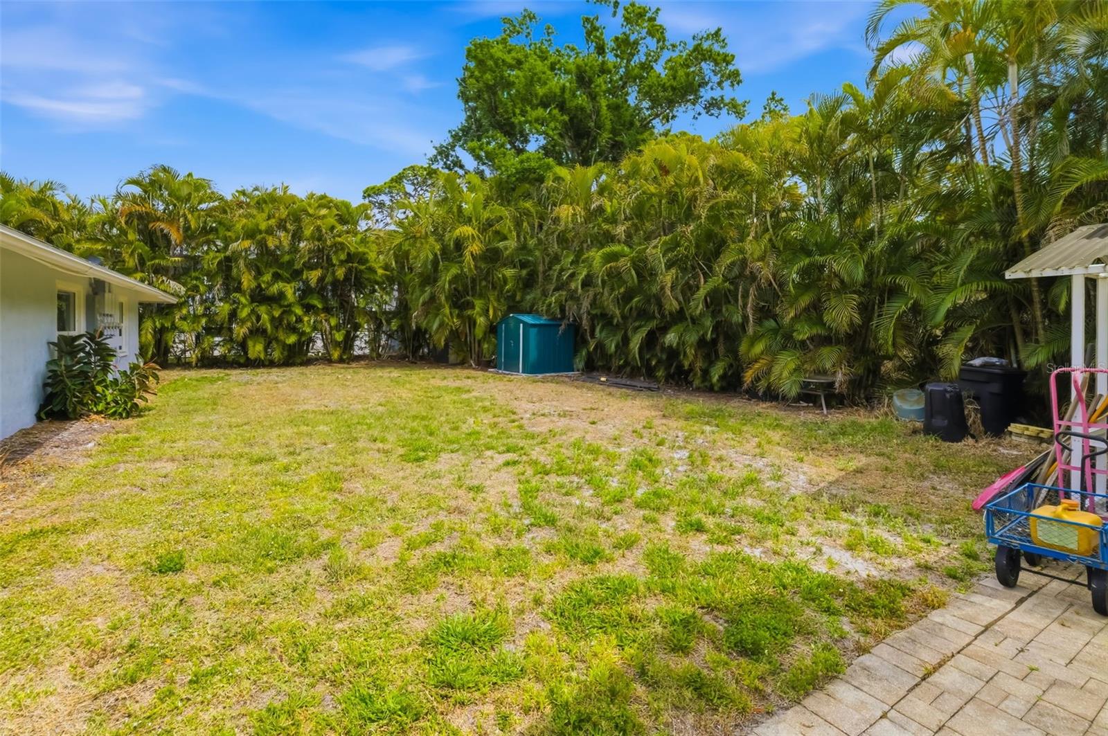 GROVE PARK - Residential Income