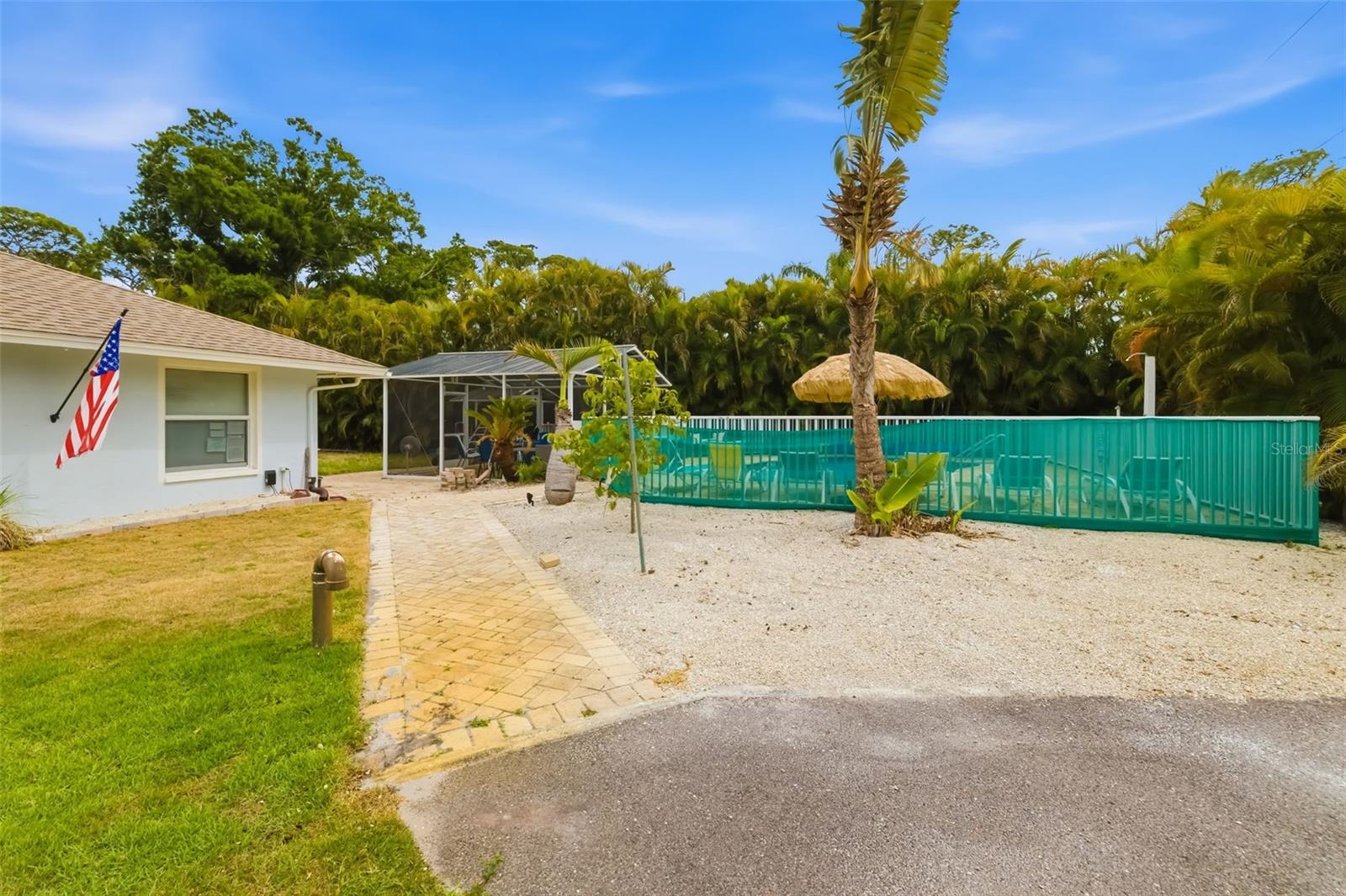 GROVE PARK - Residential Income