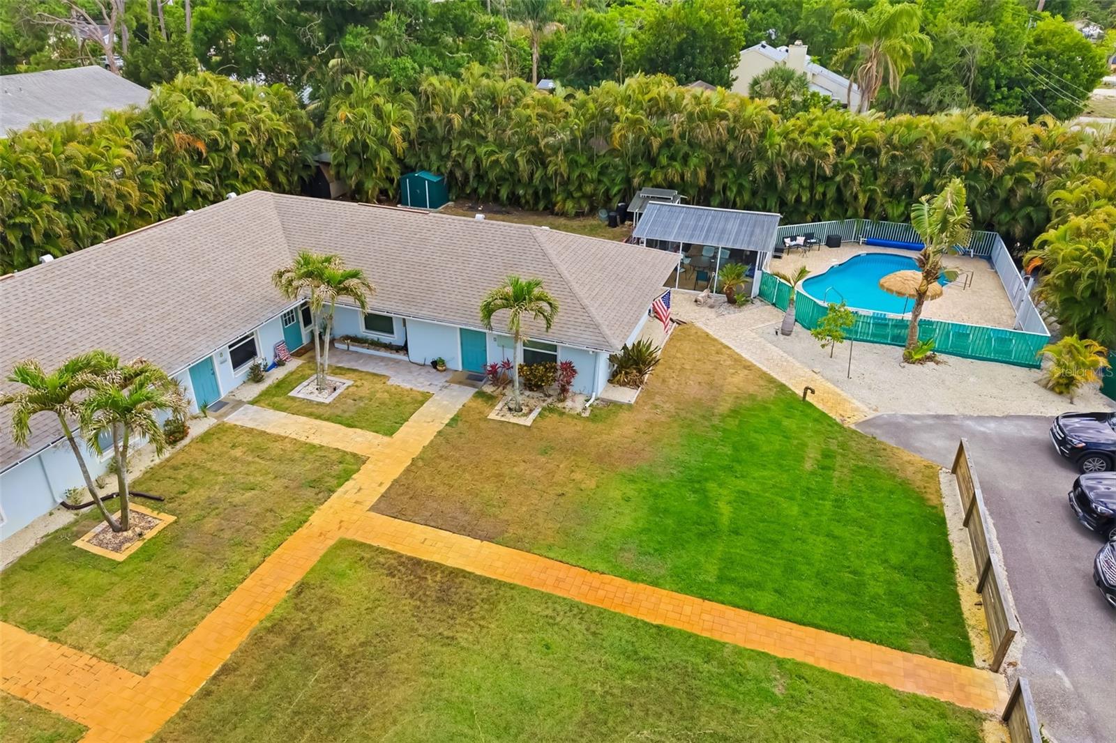 GROVE PARK - Residential Income