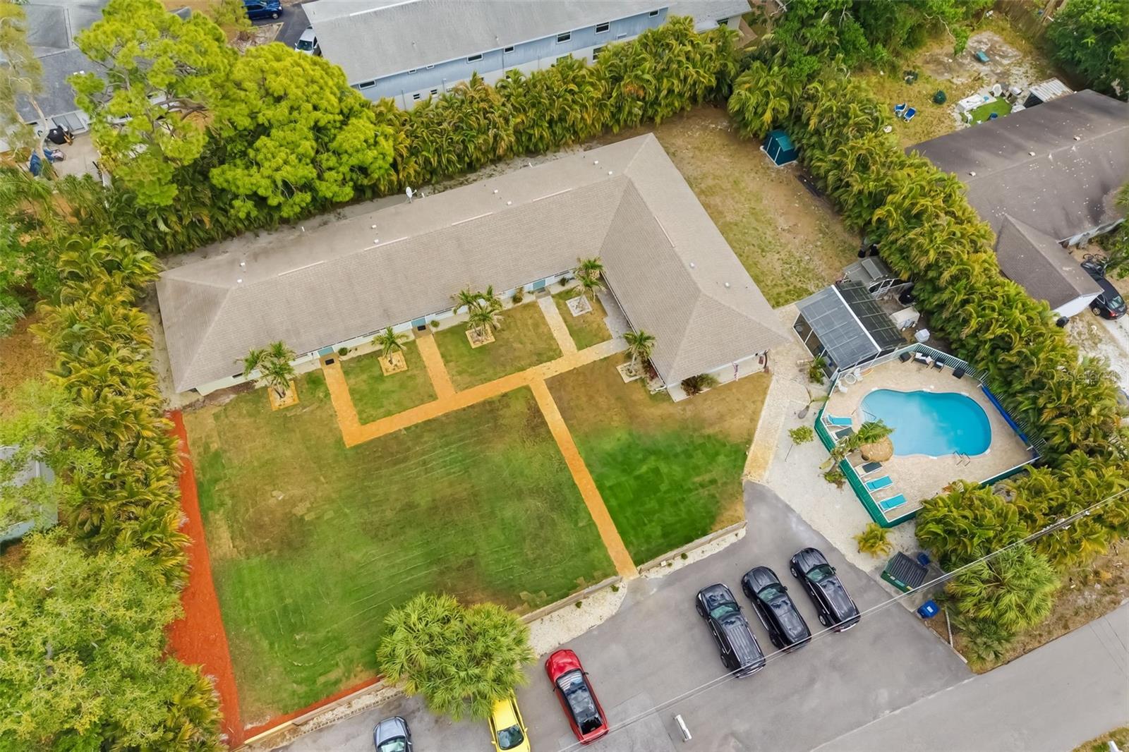 GROVE PARK - Residential Income