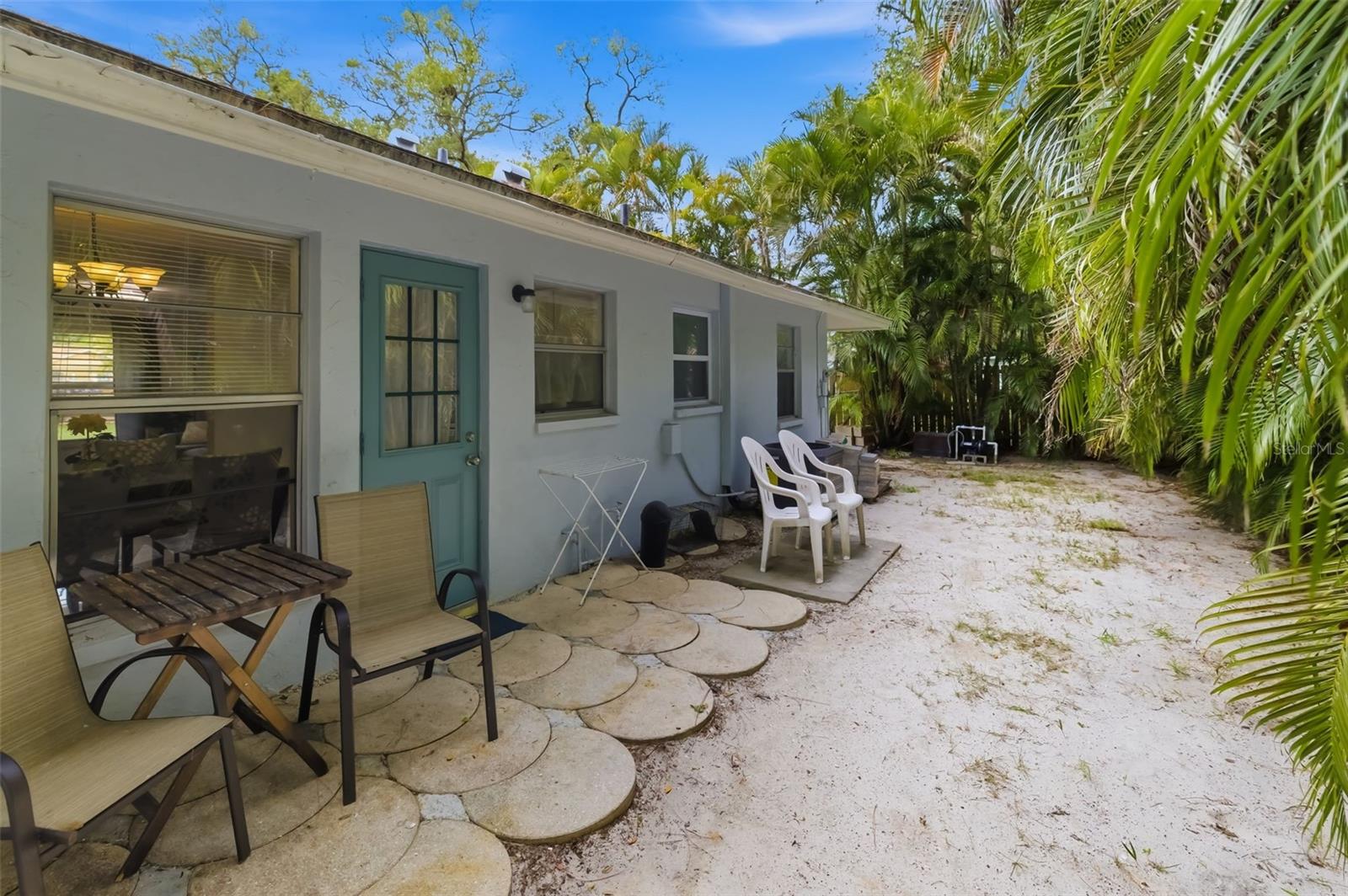 GROVE PARK - Residential Income