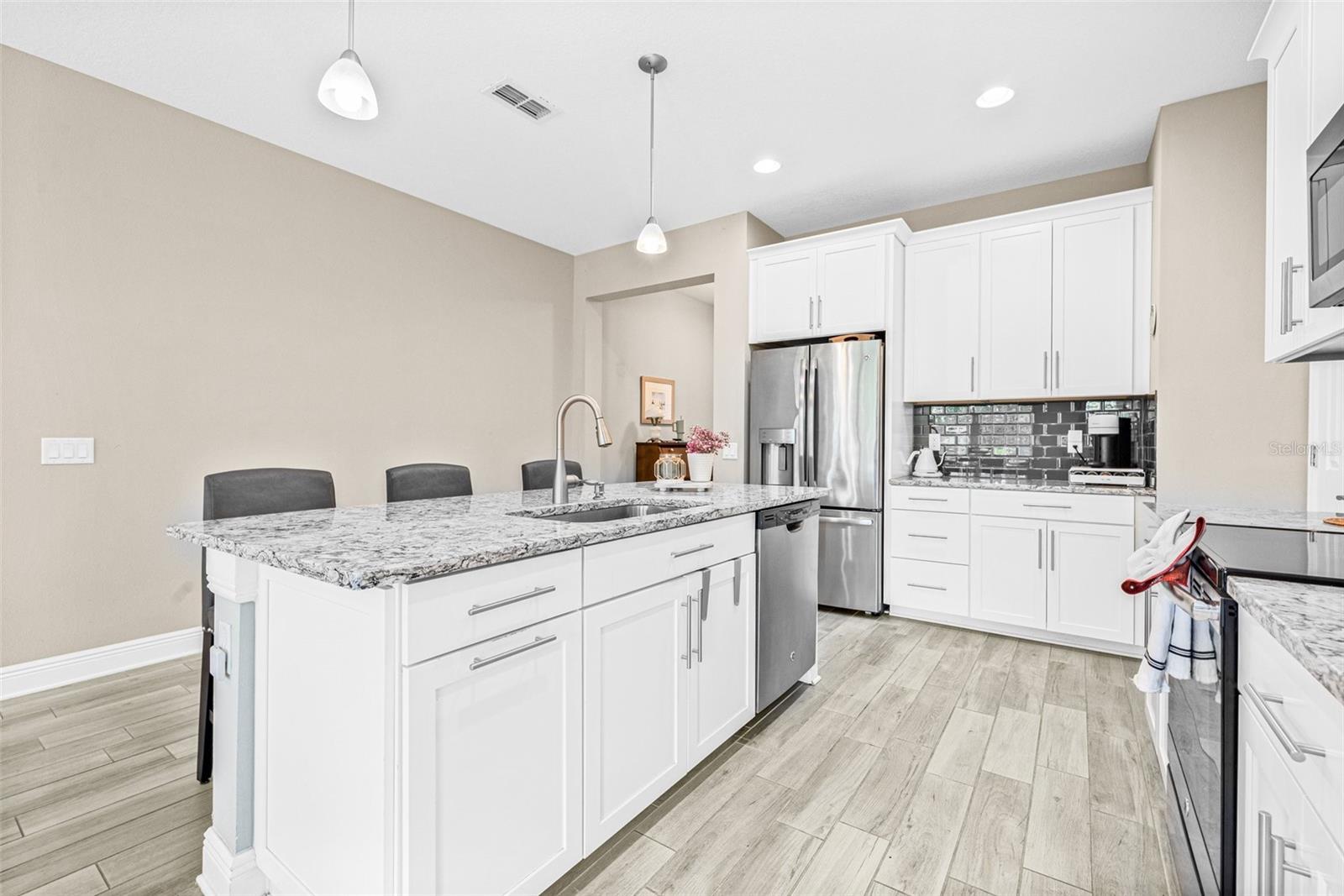 WEST LAKE TOWNHOMES - Residential