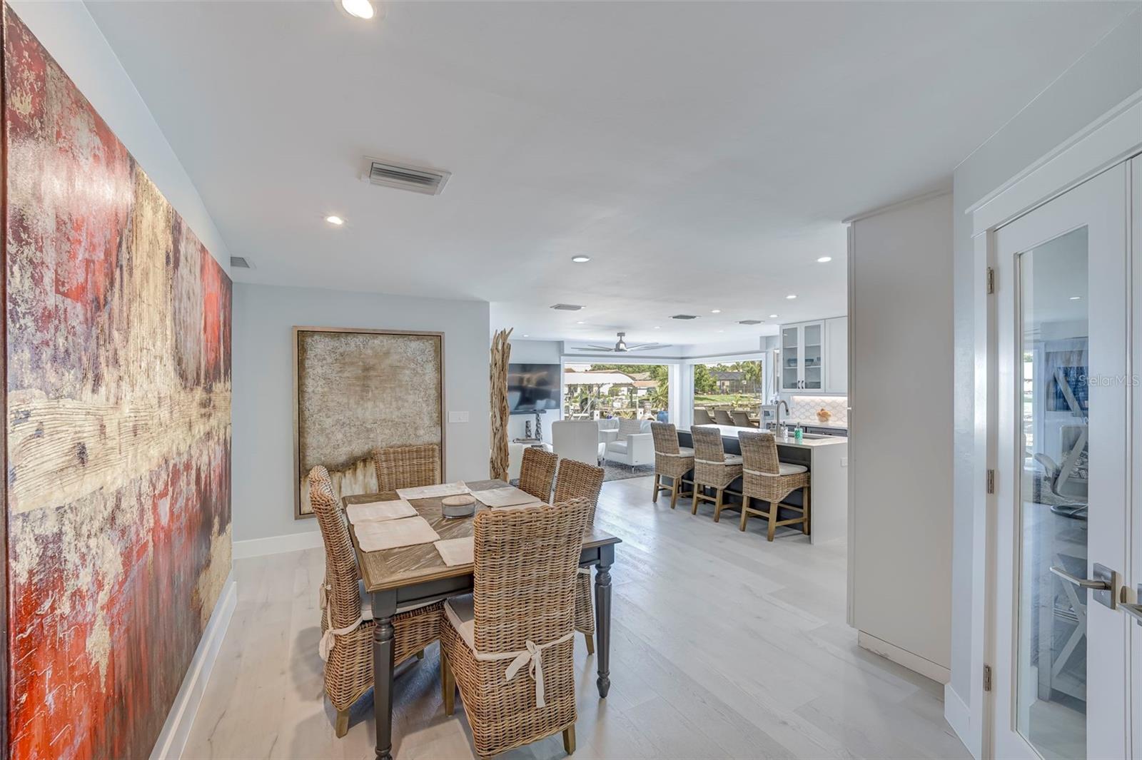 5204 TOWER DRIVE