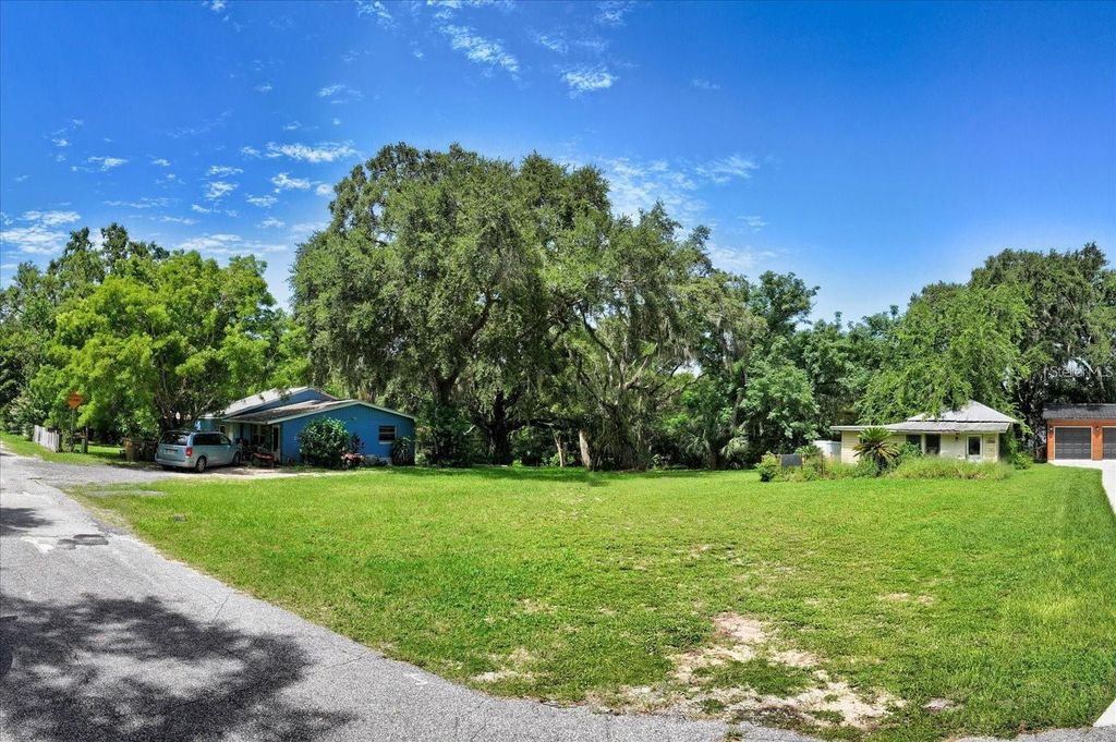 Photo of 16615 Oklahoma Street, Clermont, FL 34715 (MLS # G5107636)