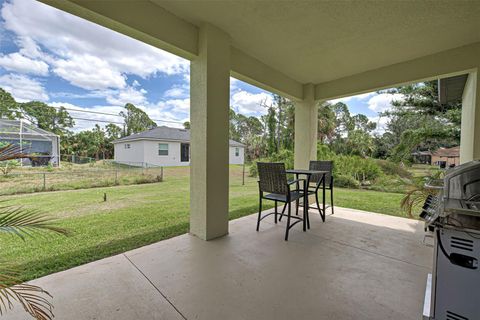 A home in NORTH PORT