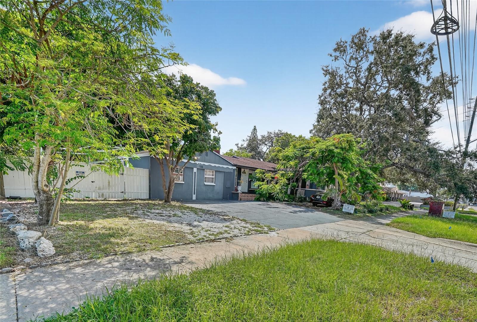1005 16TH STREET N