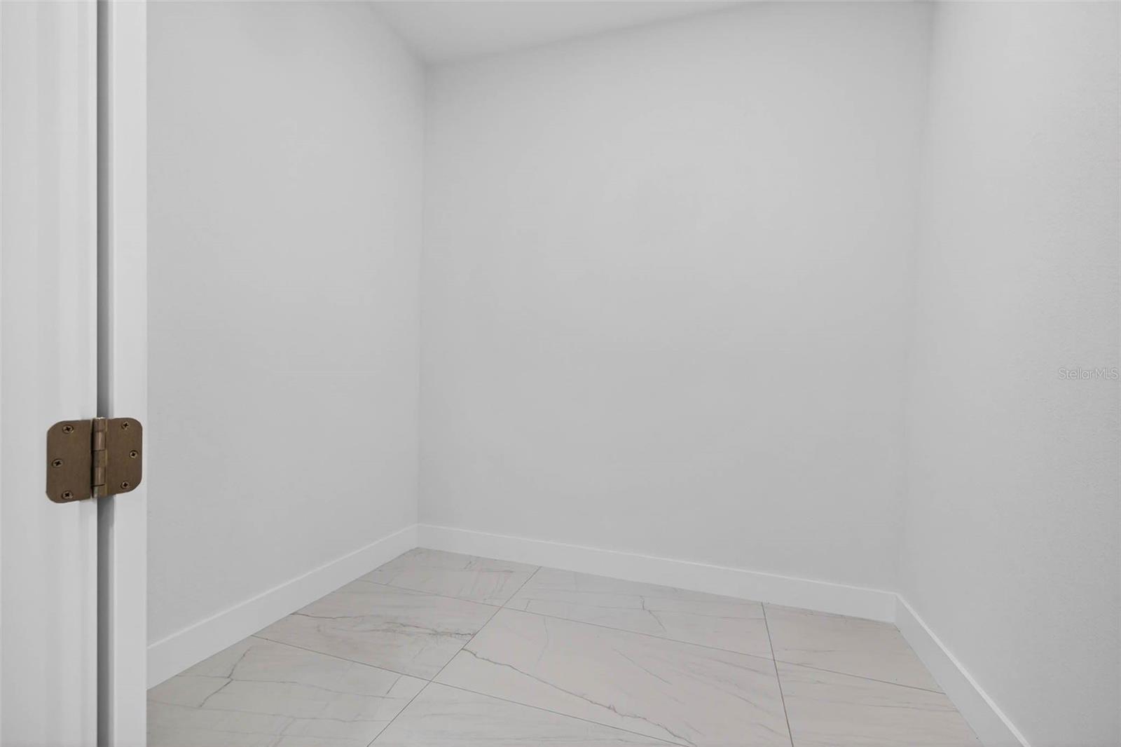 COLLINS ESTATES PH I - Residential