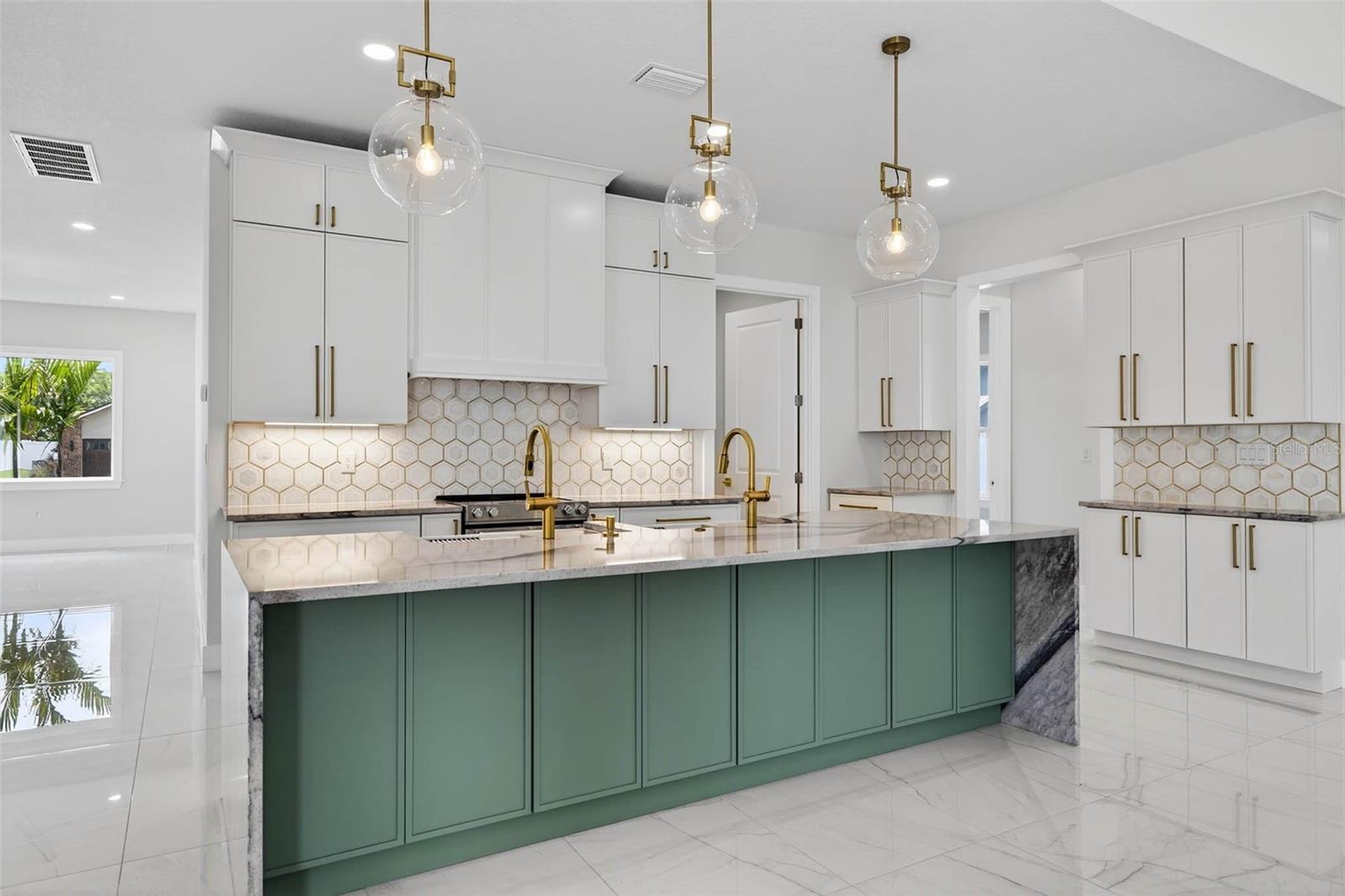 COLLINS ESTATES PH I - Residential