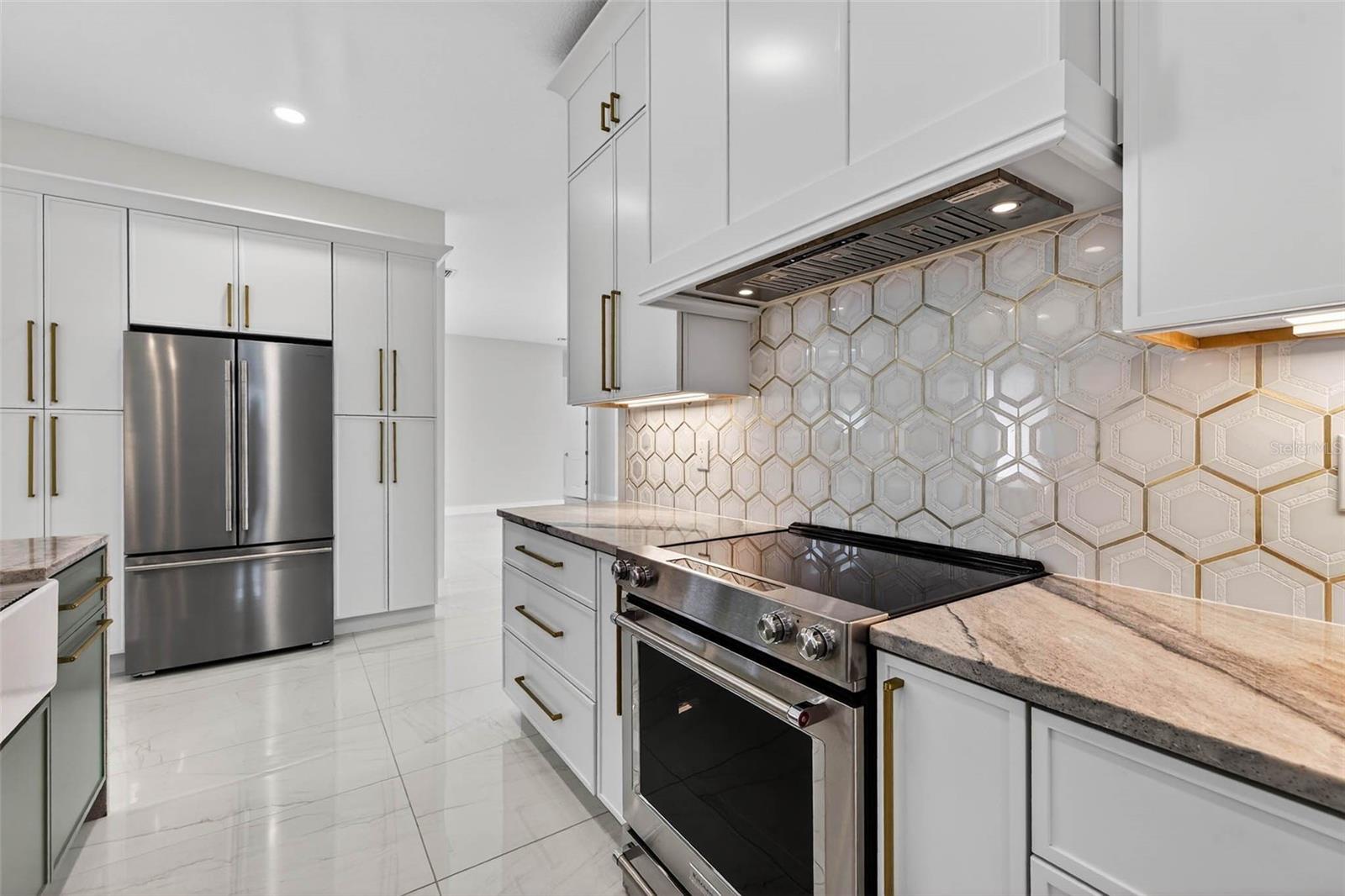 COLLINS ESTATES PH I - Residential