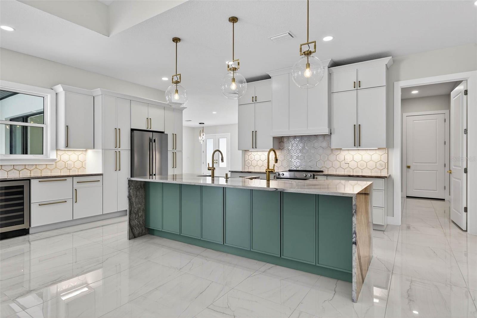 COLLINS ESTATES PH I - Residential