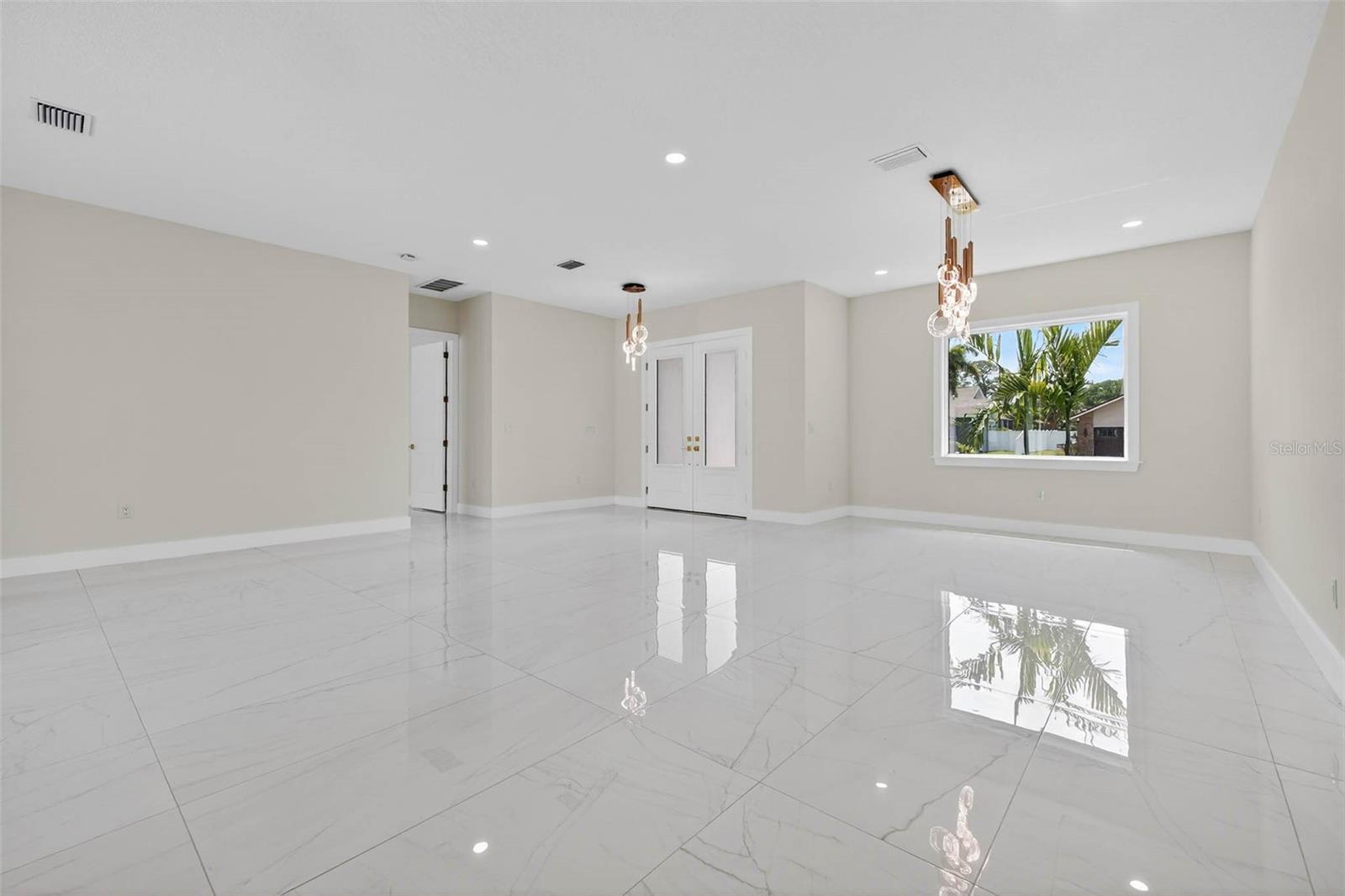 COLLINS ESTATES PH I - Residential