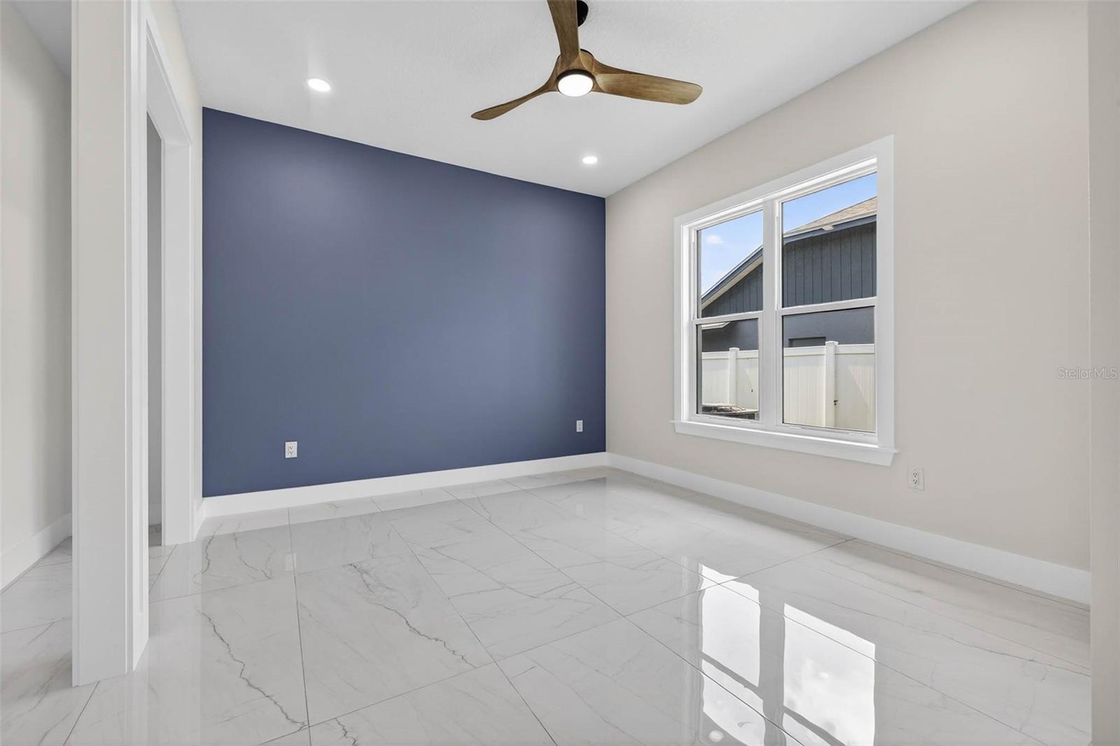 COLLINS ESTATES PH I - Residential