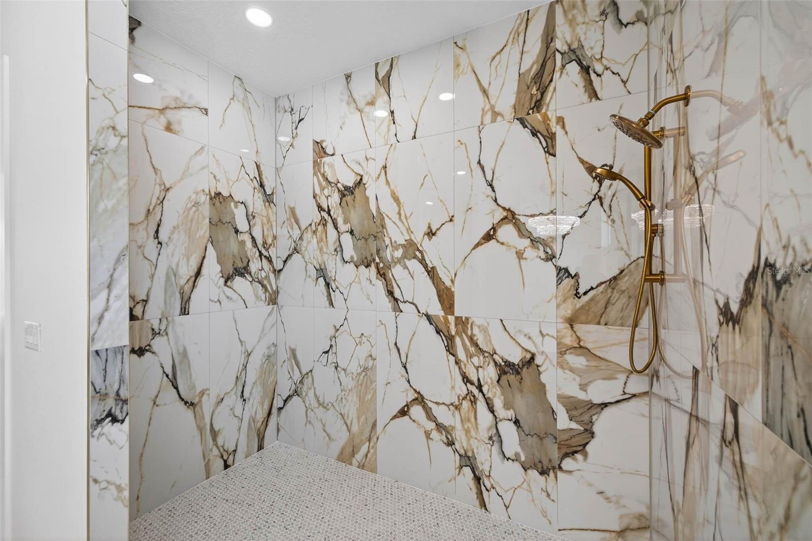 COLLINS ESTATES PH I - Residential