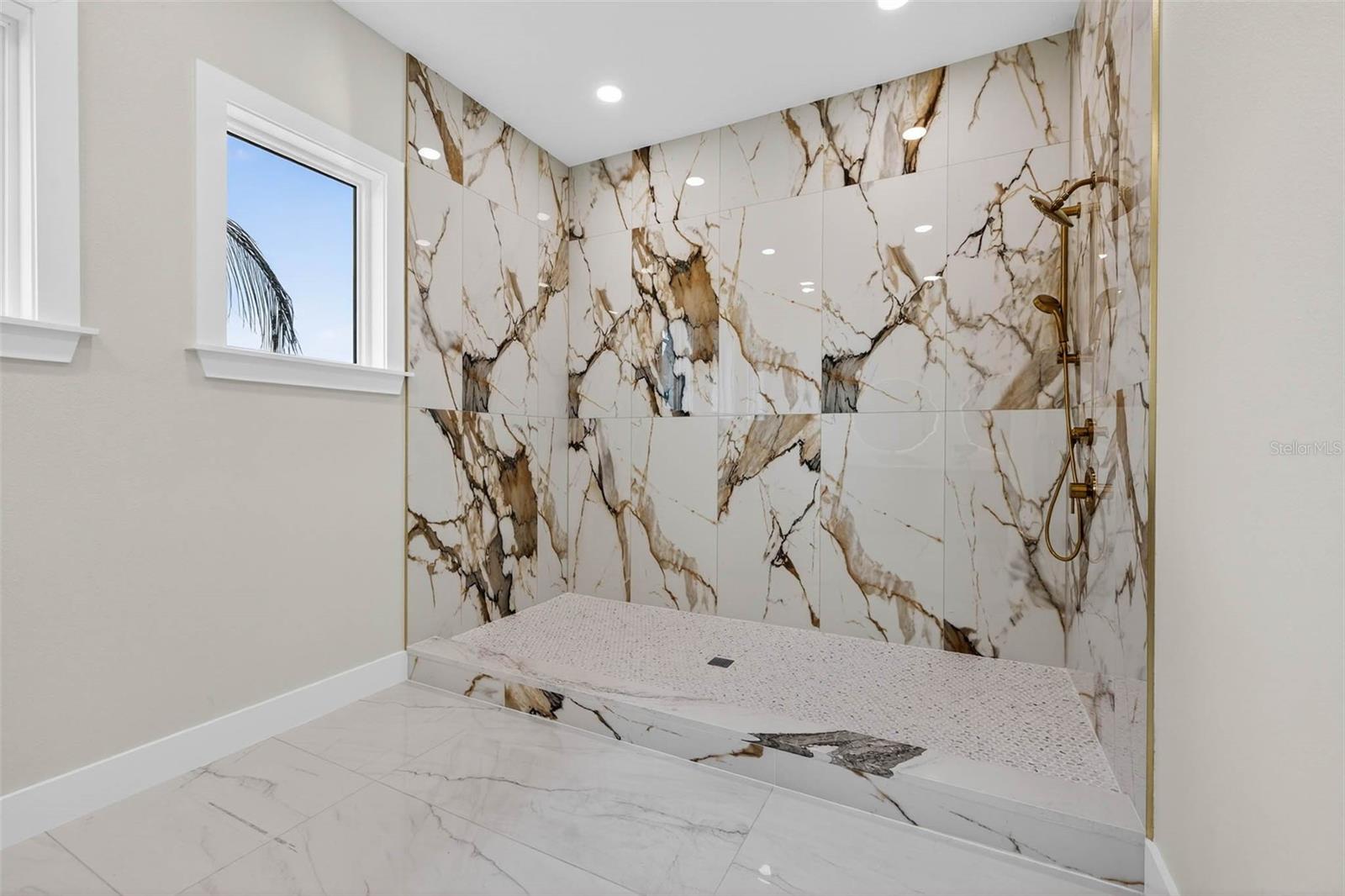 COLLINS ESTATES PH I - Residential