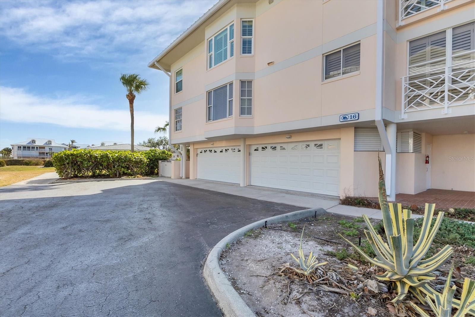 PLACIDA HARBOUR SEC 05 BLDG 16 - Residential