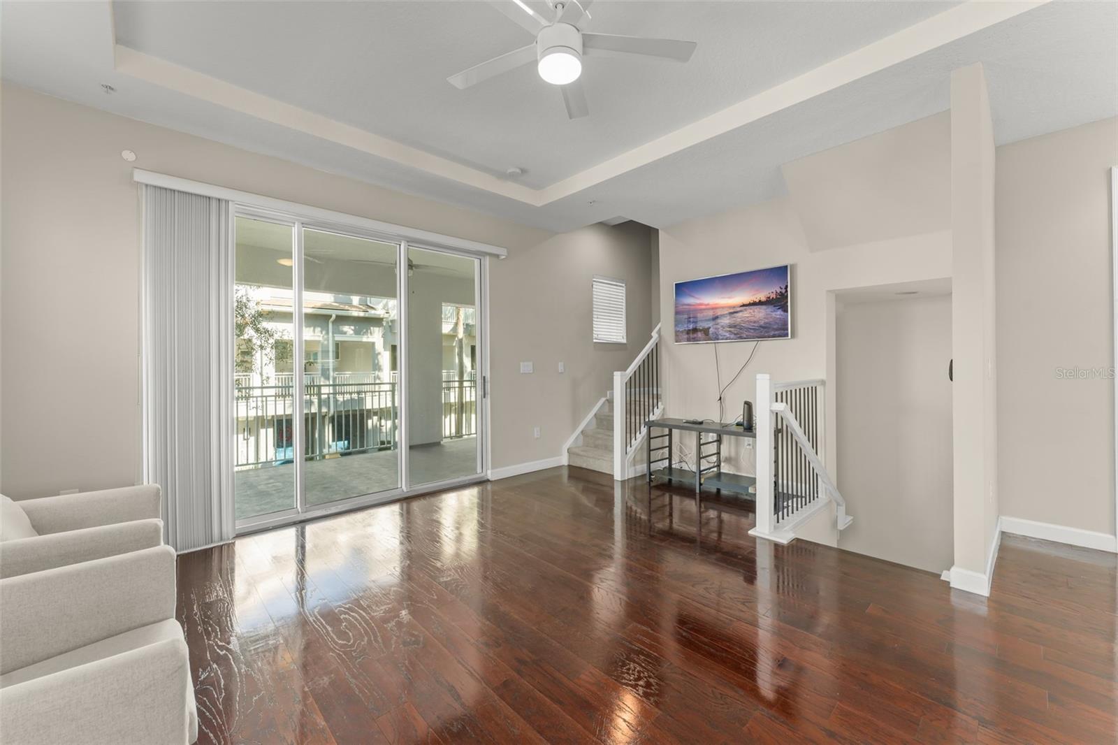 GRANDE OAKS AT HEATHROW - Residential