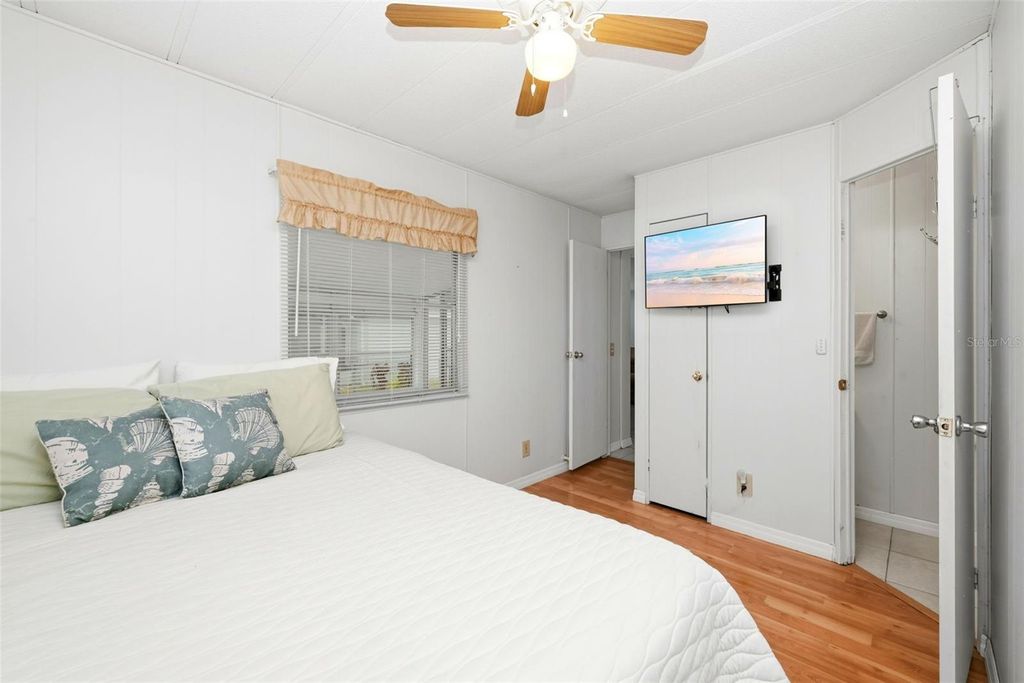 Photo of 1125 Elkhart Circle, Tavares, FL 32778 (MLS # O6380245)