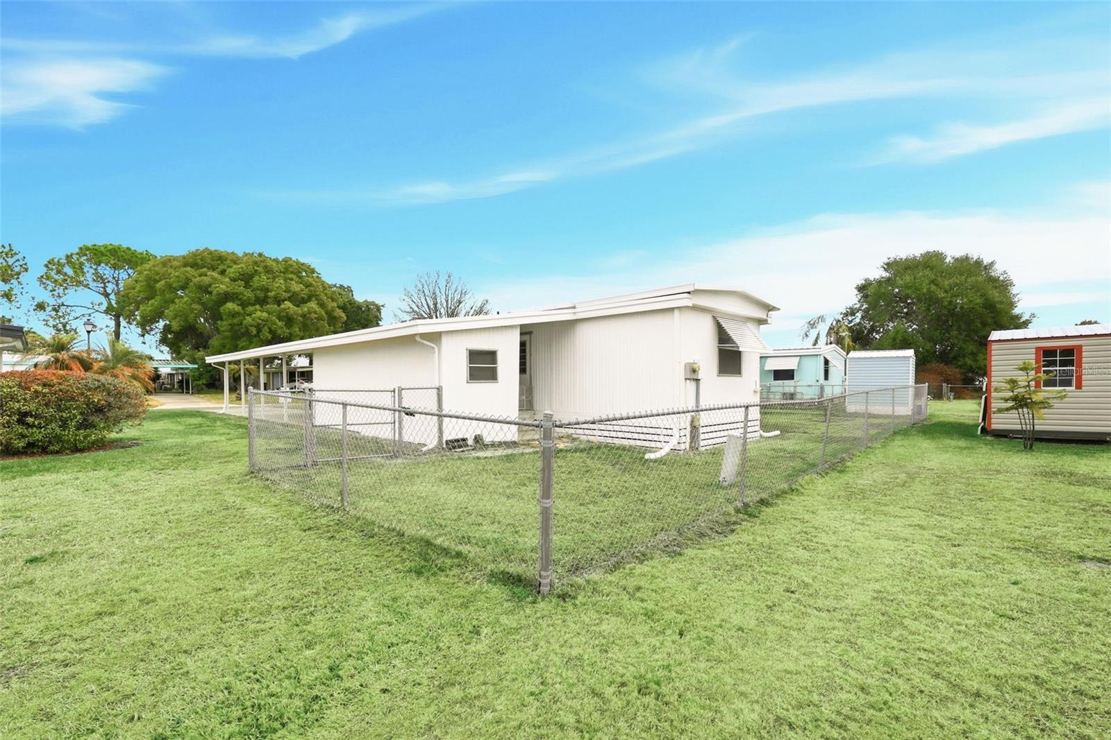 TAVARES LAKE FRANCES ESTATES - Residential