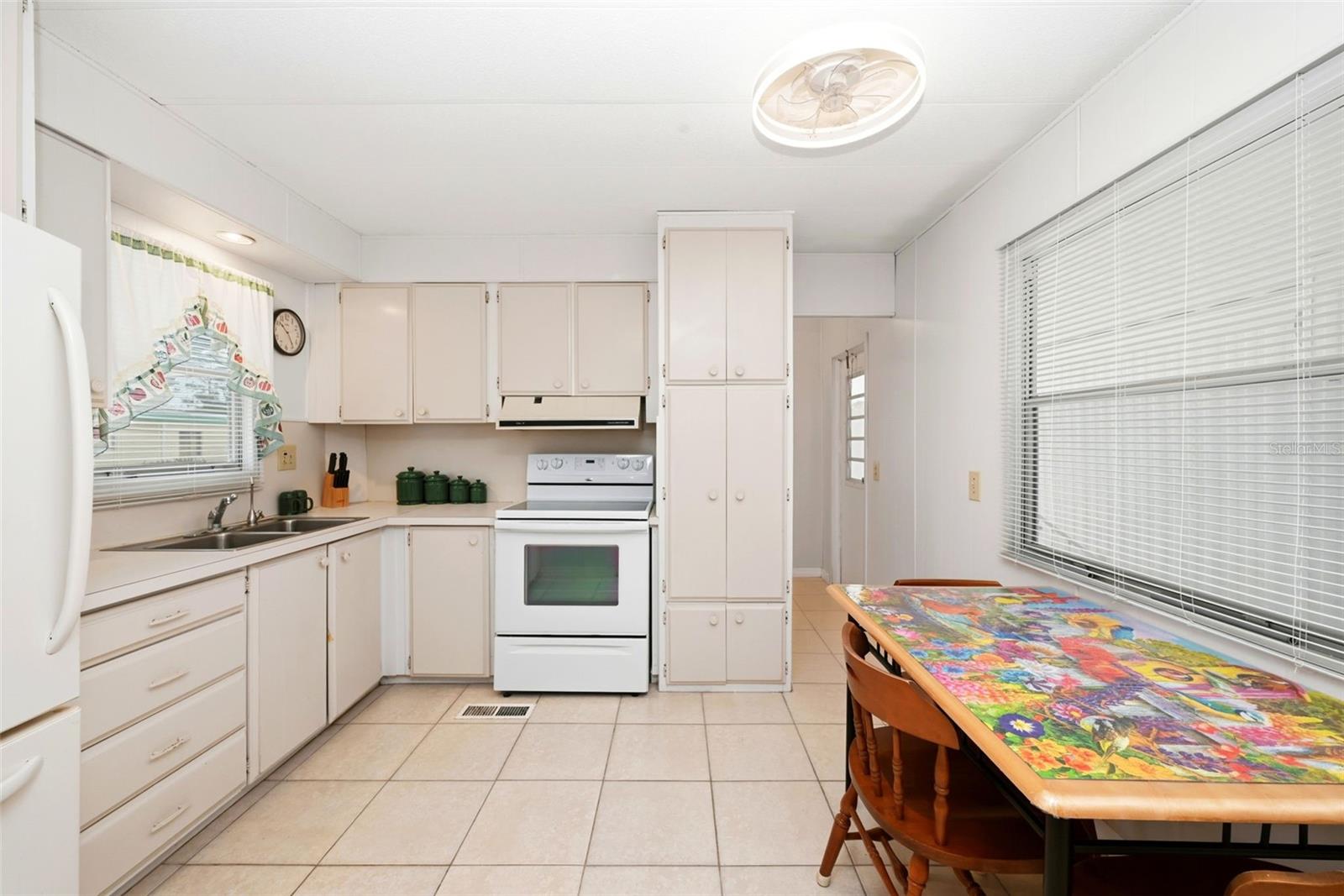 TAVARES LAKE FRANCES ESTATES - Residential