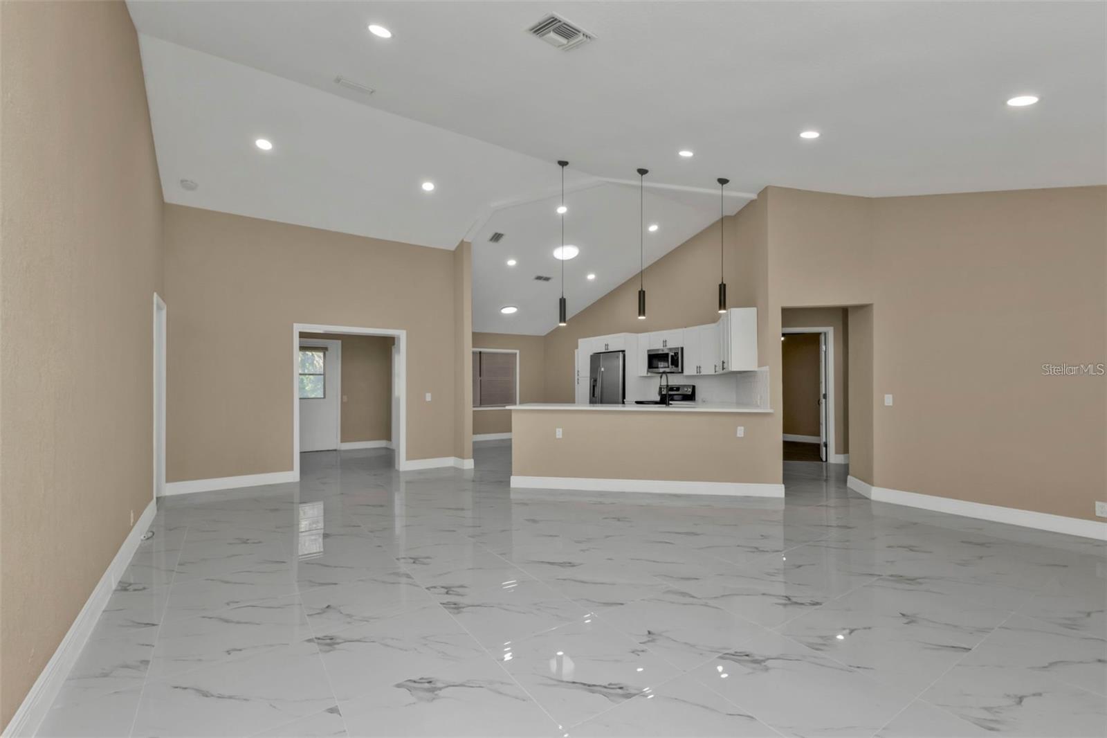 PORT CHARLOTTE SEC 021 - Residential Lease