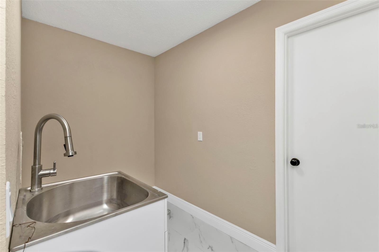 PORT CHARLOTTE SEC 021 - Residential Lease