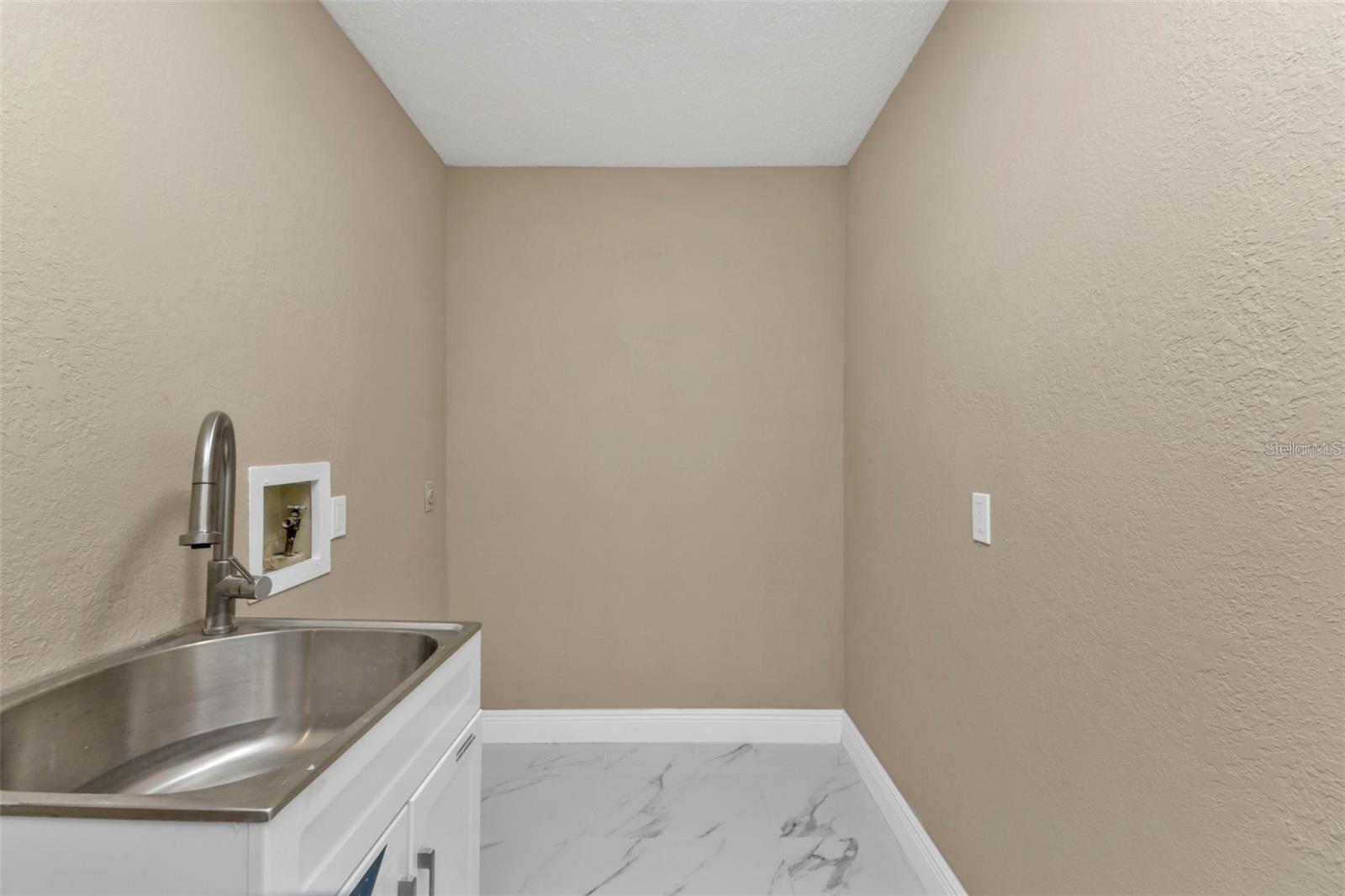 PORT CHARLOTTE SEC 021 - Residential Lease