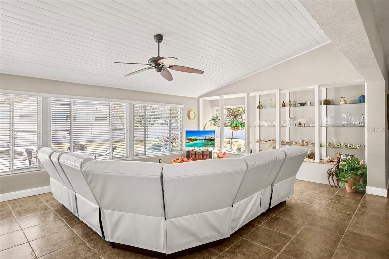 SHORE CREST - Residential