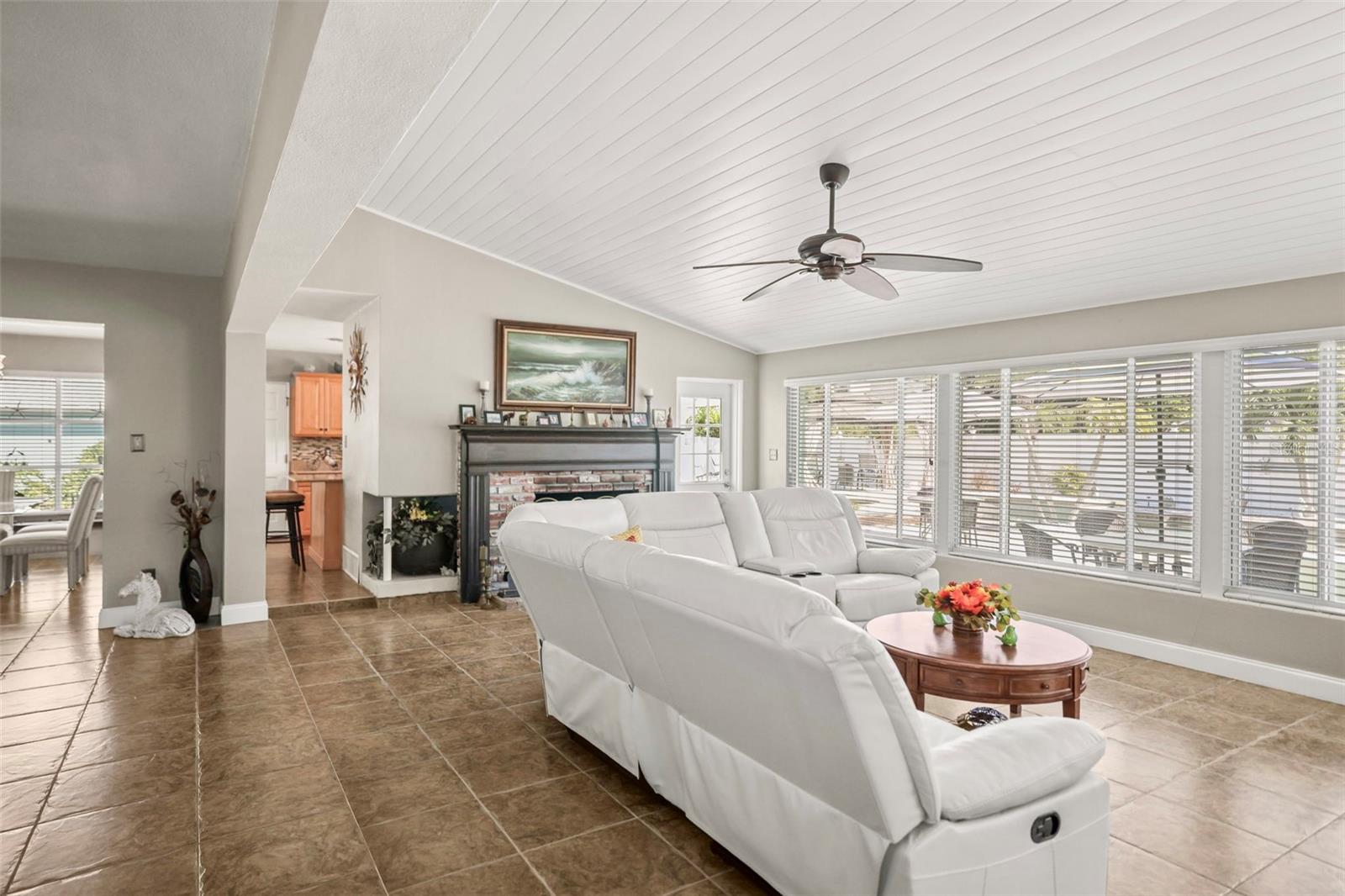 SHORE CREST - Residential