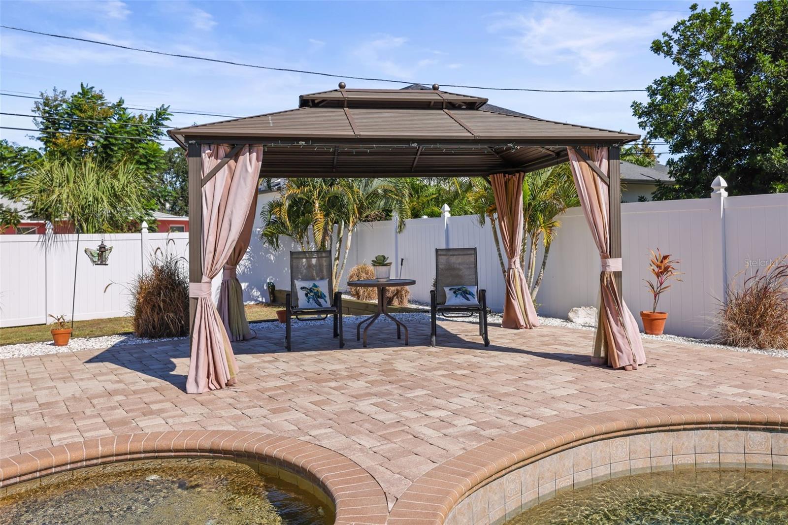 SHORE CREST - Residential