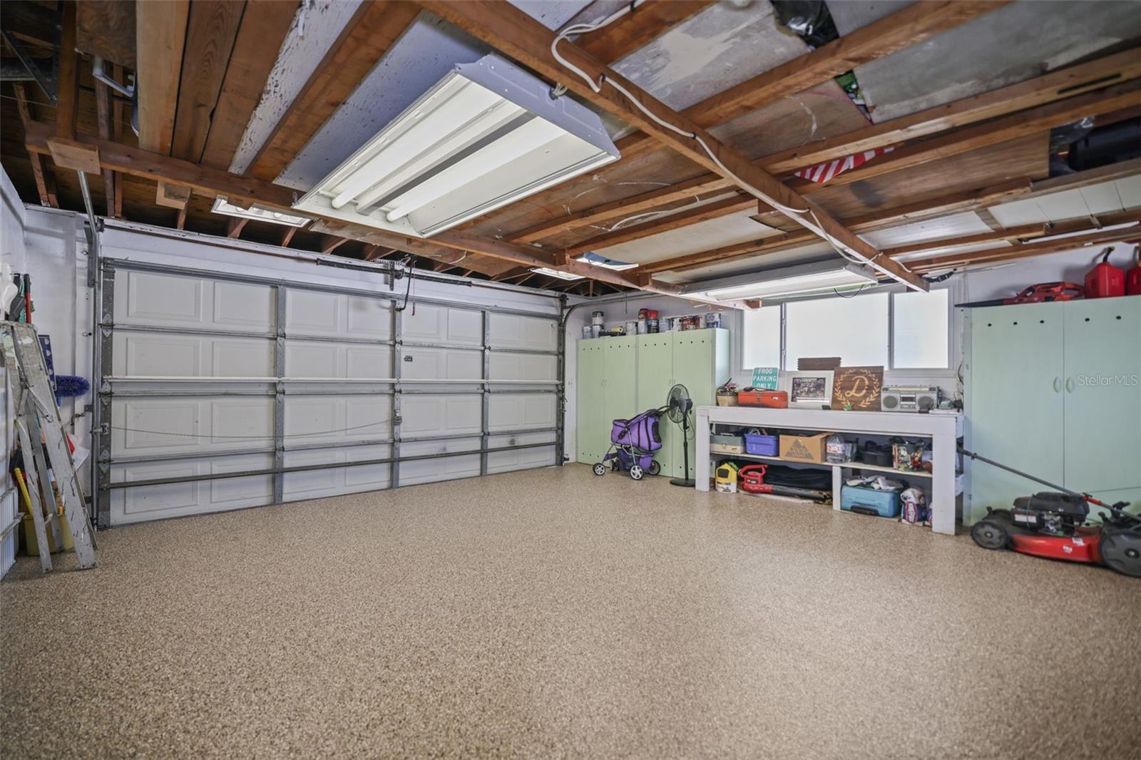 SHORE CREST - Residential