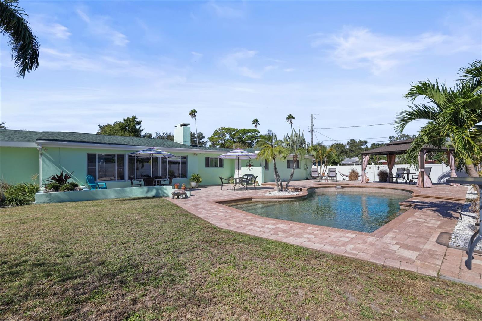 SHORE CREST - Residential