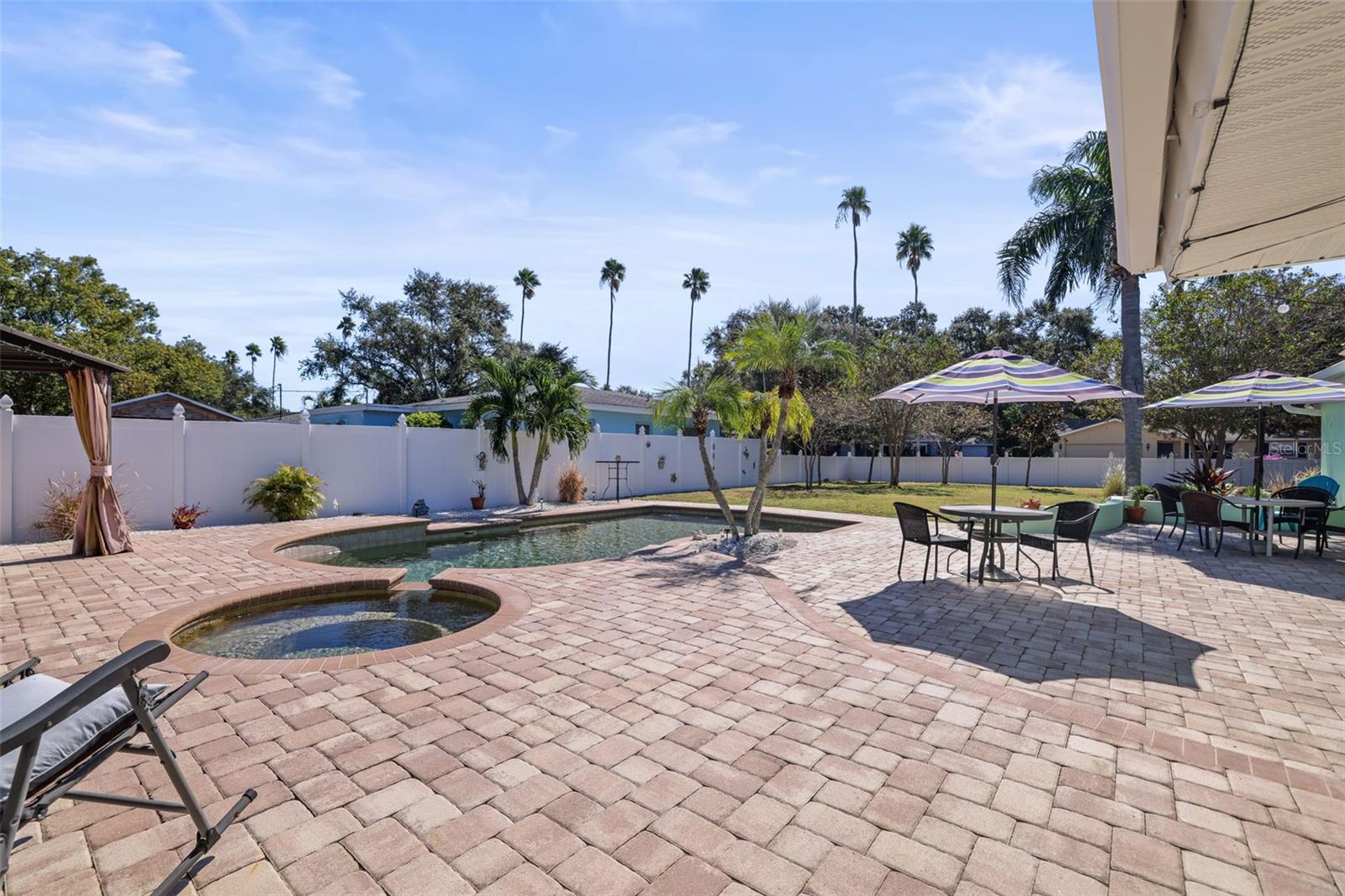 SHORE CREST - Residential