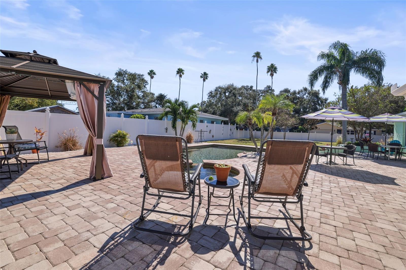 SHORE CREST - Residential