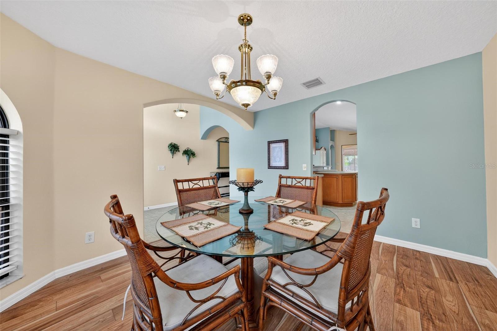 TAVARES IMPERIAL VILLAGE SUB - Residential