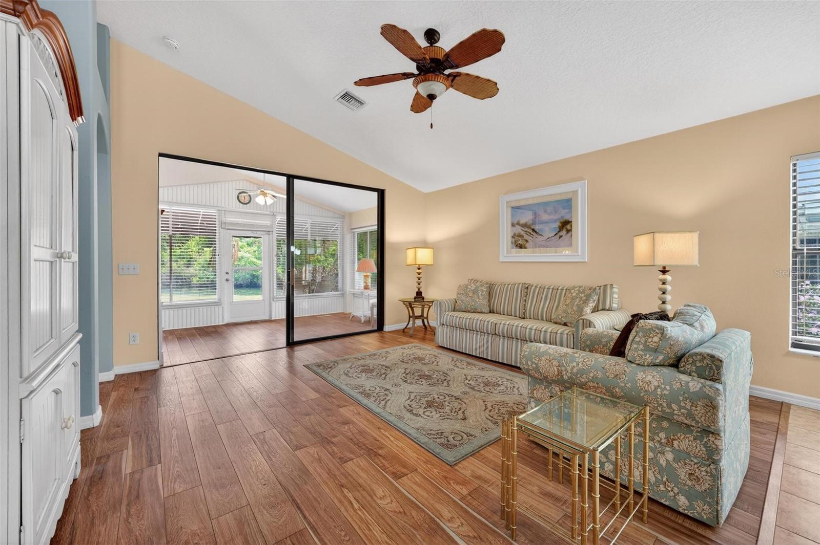 TAVARES IMPERIAL VILLAGE SUB - Residential