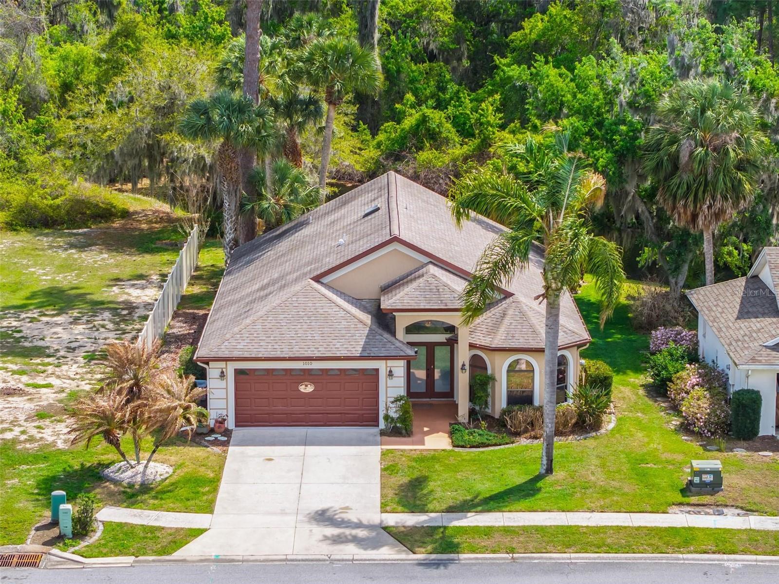 TAVARES IMPERIAL VILLAGE SUB - Residential