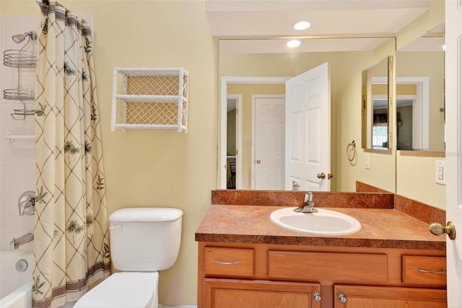 TAVARES IMPERIAL VILLAGE SUB - Residential