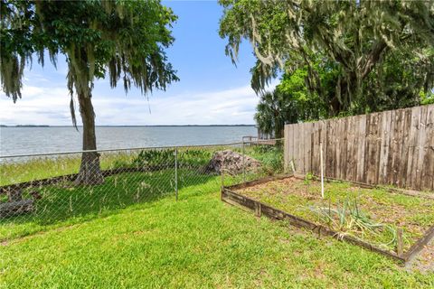 A home in HAINES CITY